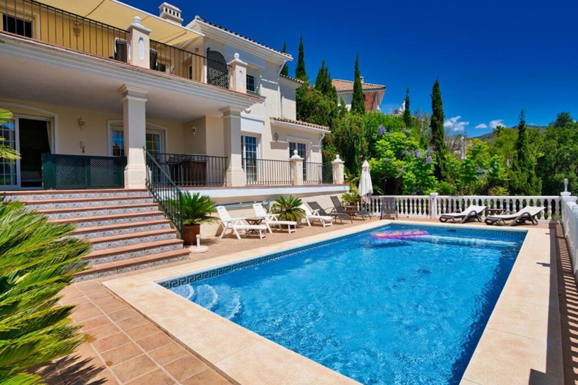 Resale - House - Detached Villa - Marbella - Elviria