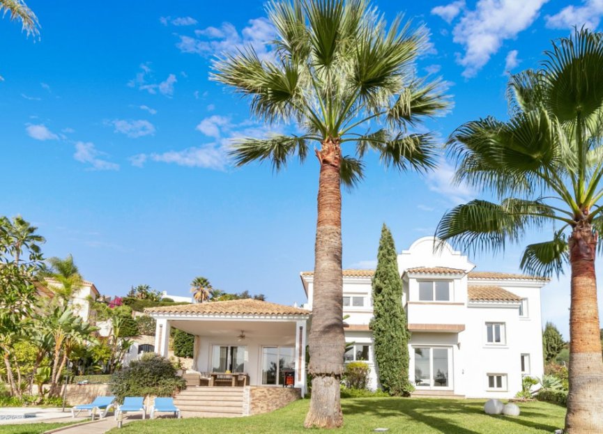 Resale - House - Detached Villa - Marbella - Elviria