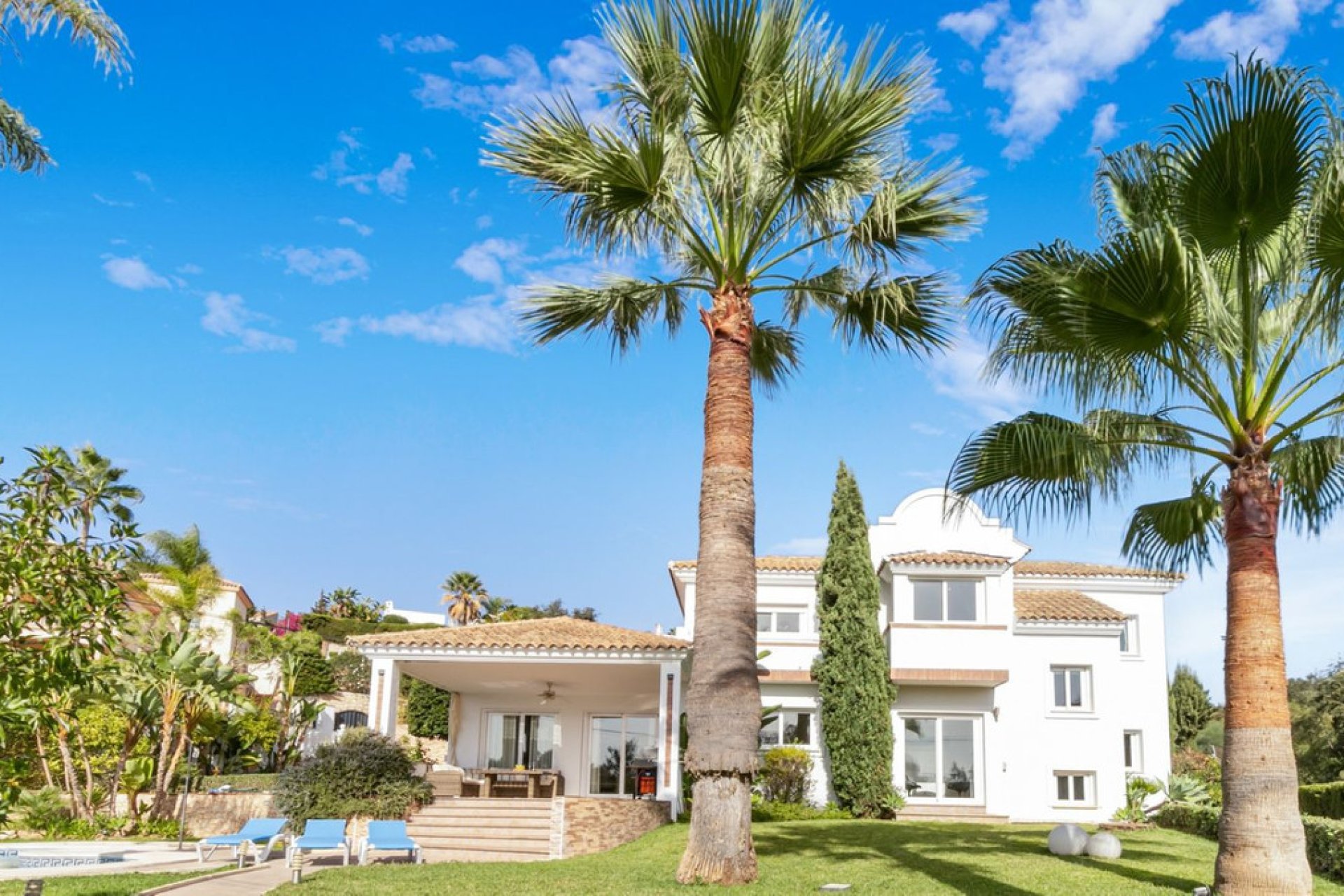 Resale - House - Detached Villa - Marbella - Elviria