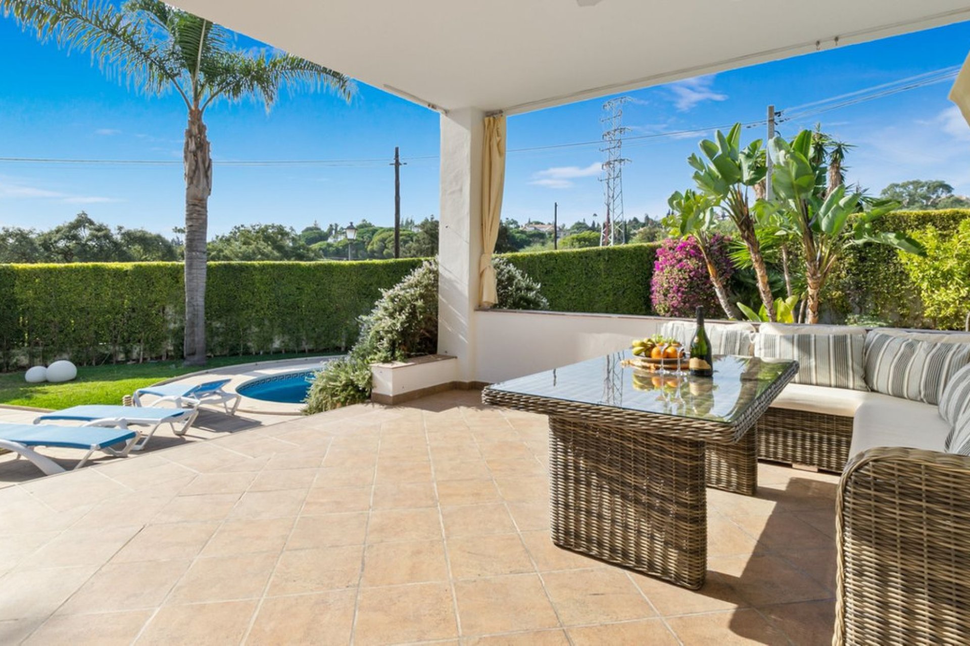 Resale - House - Detached Villa - Marbella - Elviria