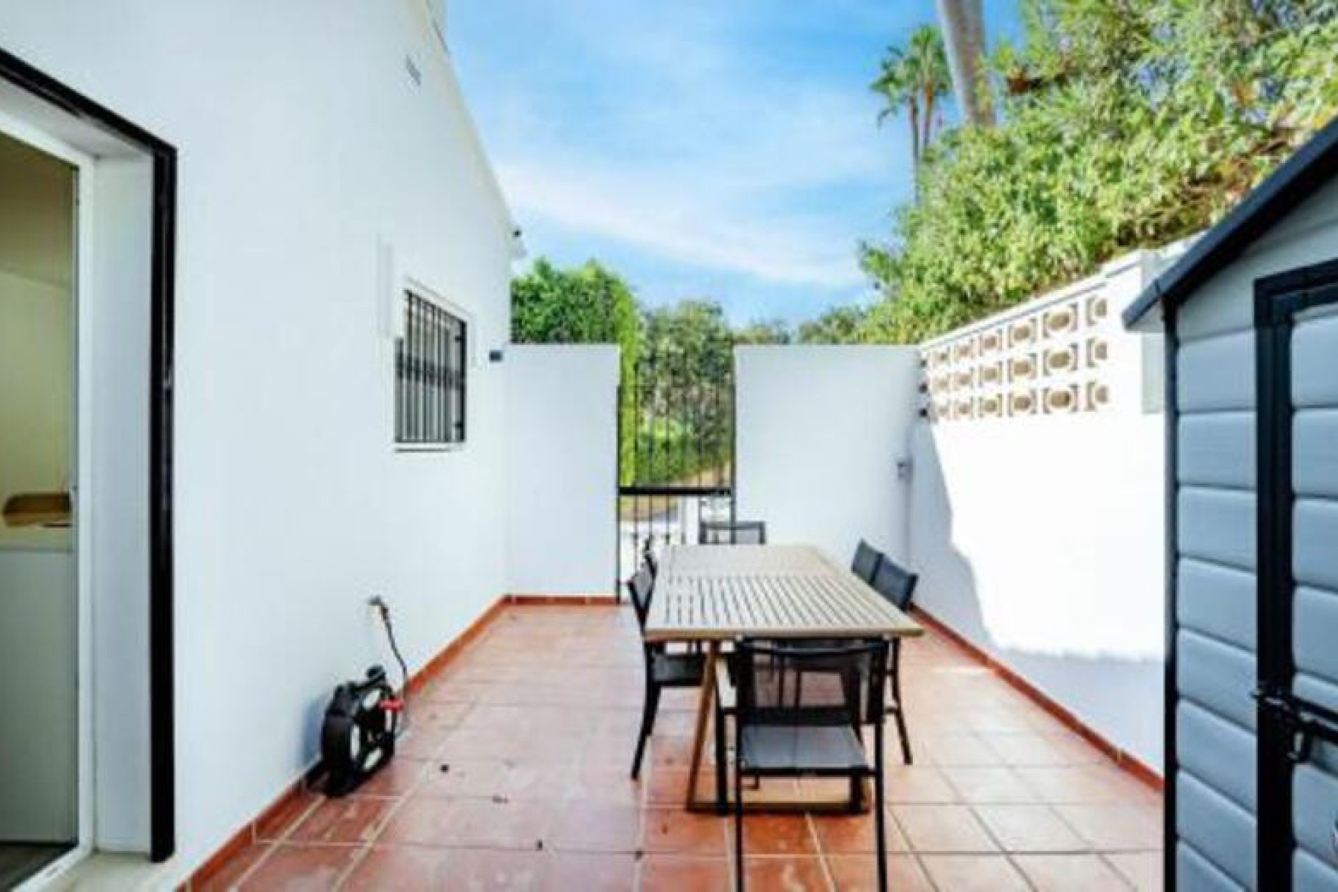 Resale - House - Detached Villa - Marbella - Elviria