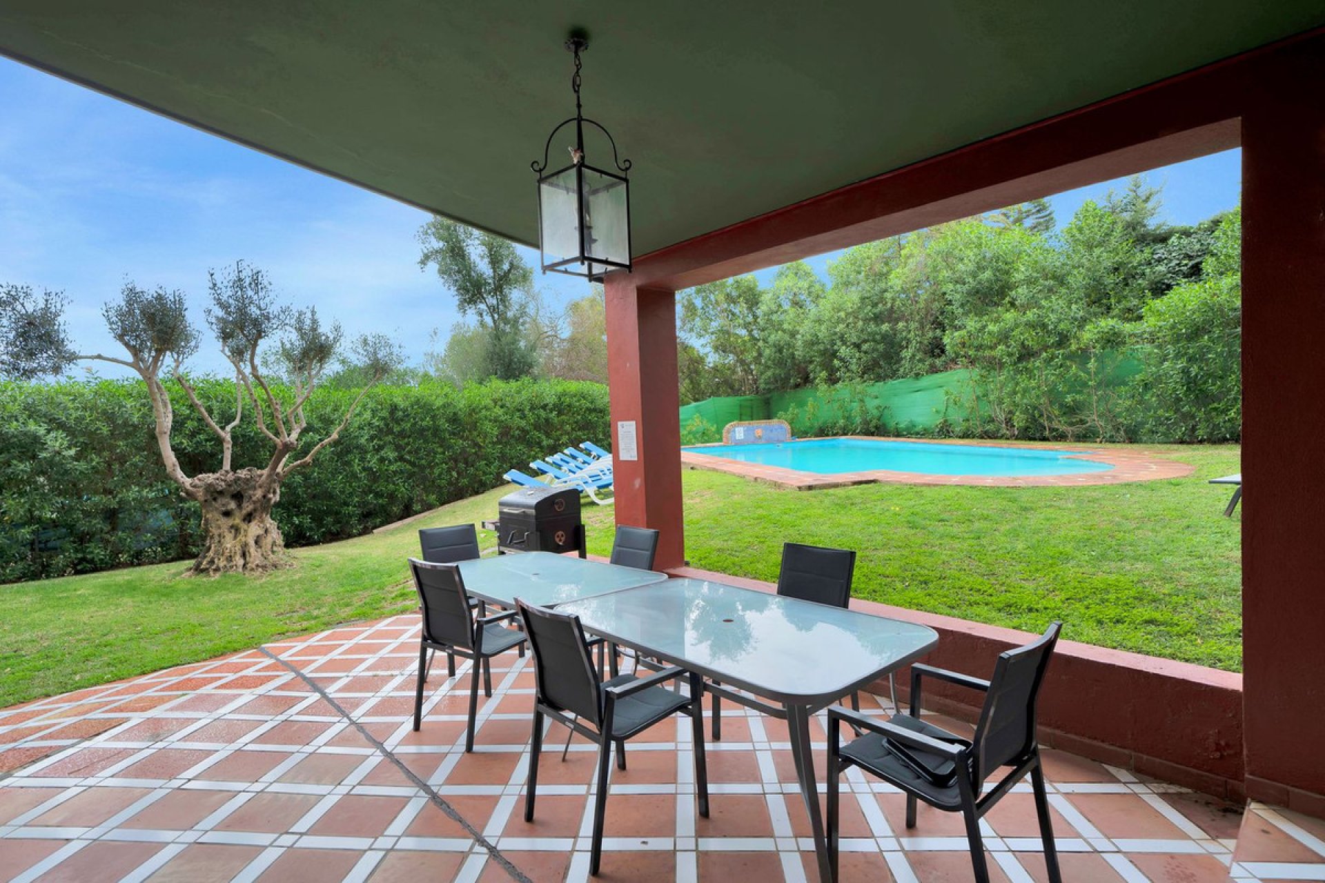 Resale - House - Detached Villa - Marbella - Elviria