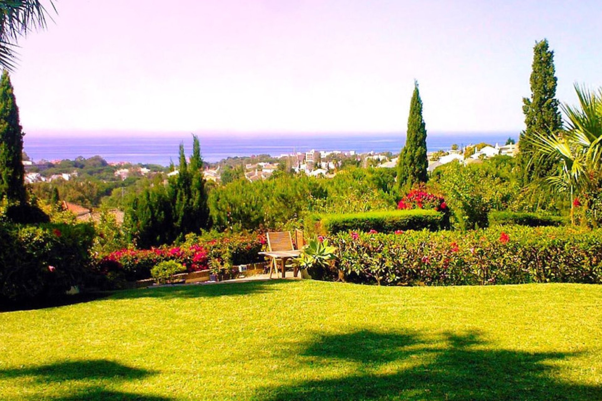 Resale - House - Detached Villa - Marbella - Elviria