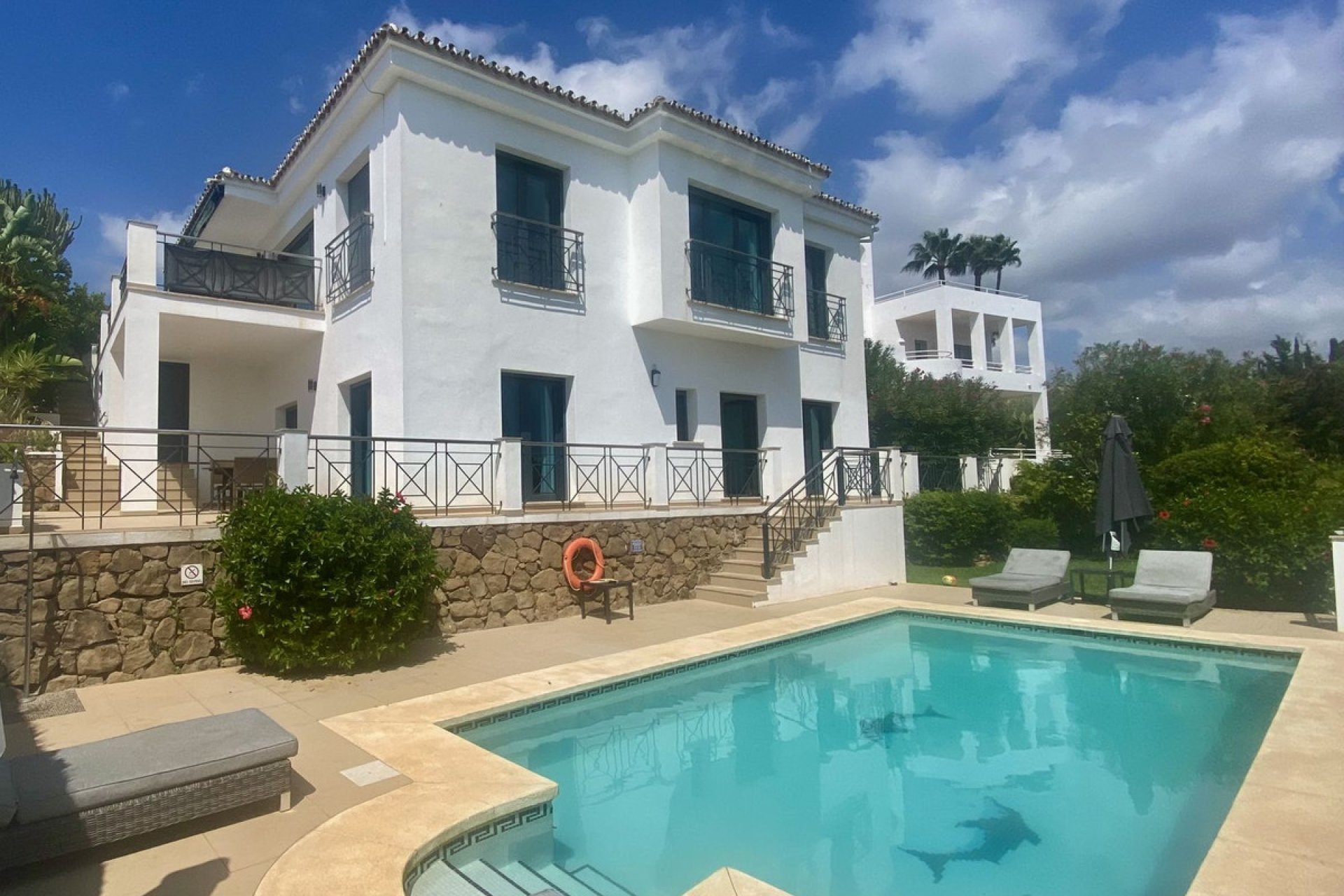 Resale - House - Detached Villa - Marbella - Elviria