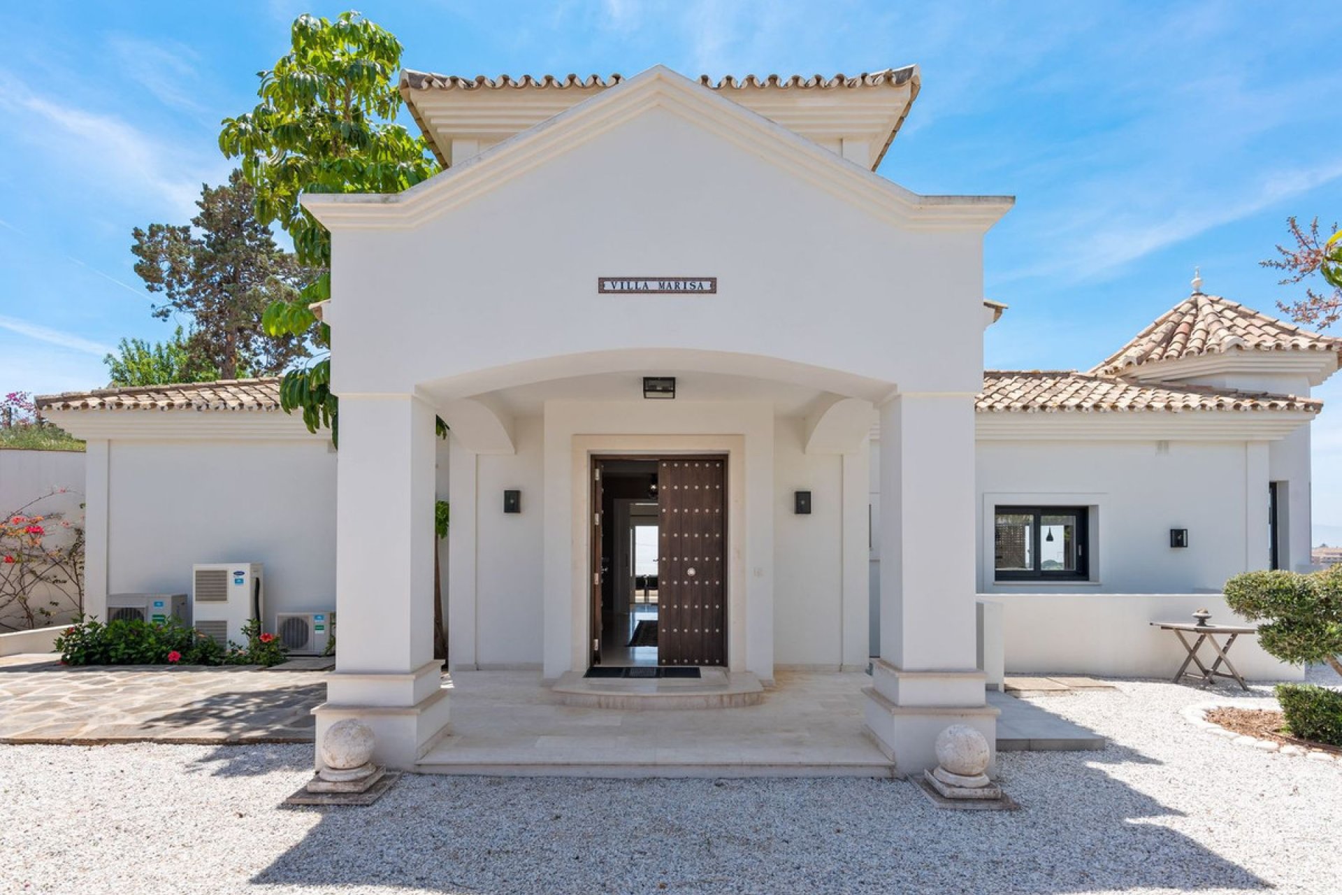 Resale - House - Detached Villa - Marbella - Elviria