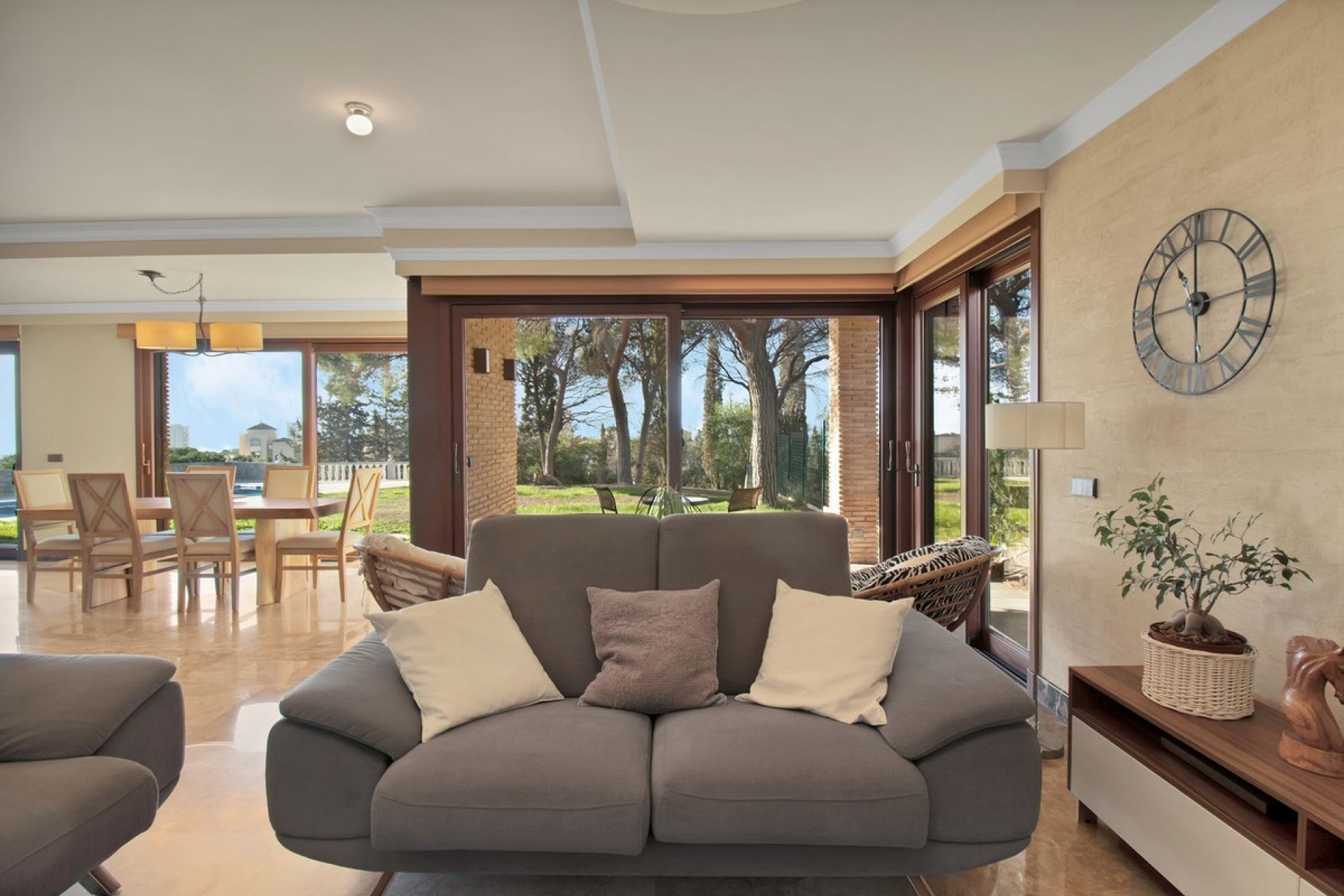 Resale - House - Detached Villa - Marbella - Elviria