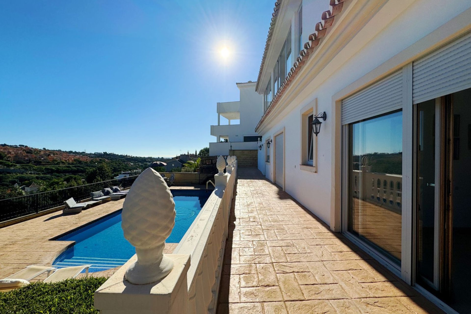 Resale - House - Detached Villa - Marbella - Elviria