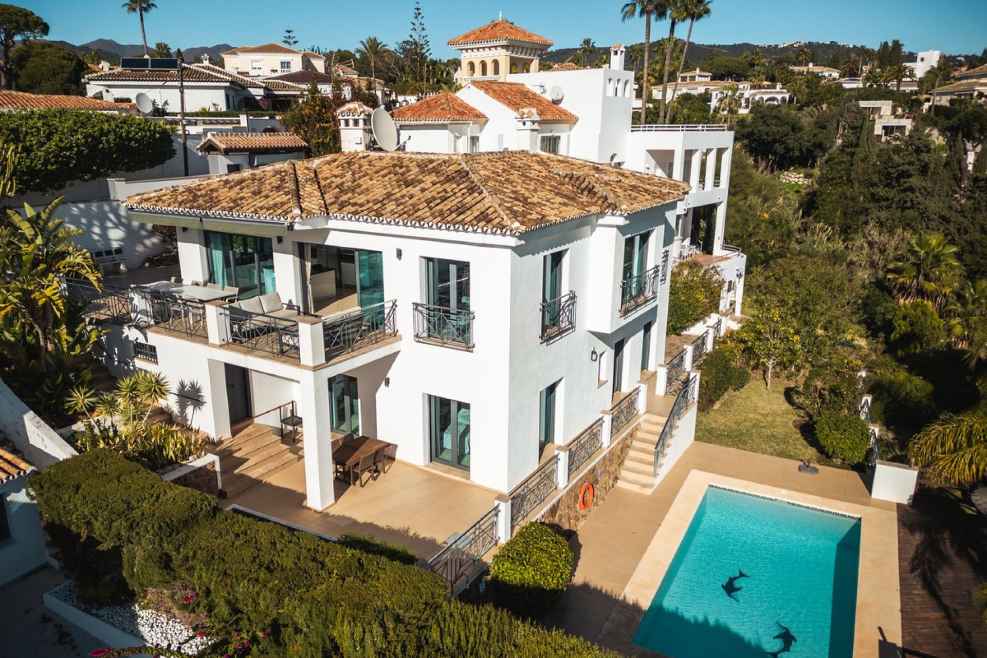 Resale - House - Detached Villa - Marbella - Elviria