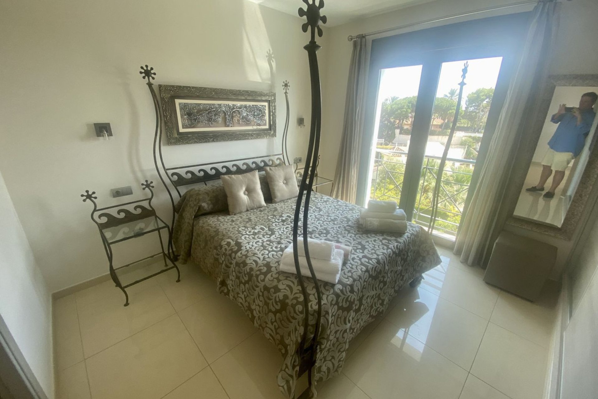 Resale - House - Detached Villa - Marbella - Elviria