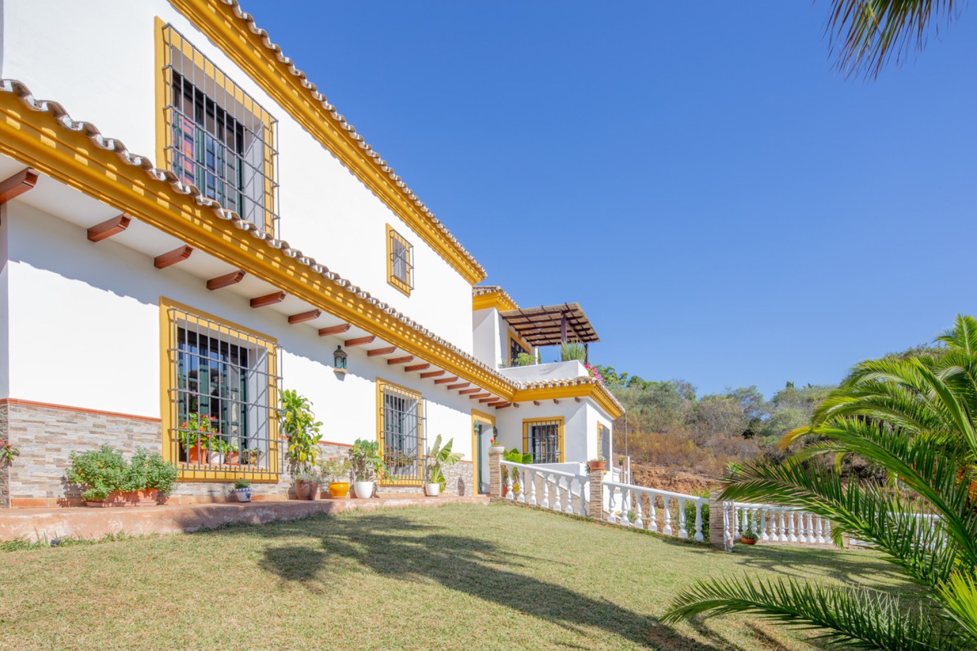 Resale - House - Detached Villa - Marbella - Elviria