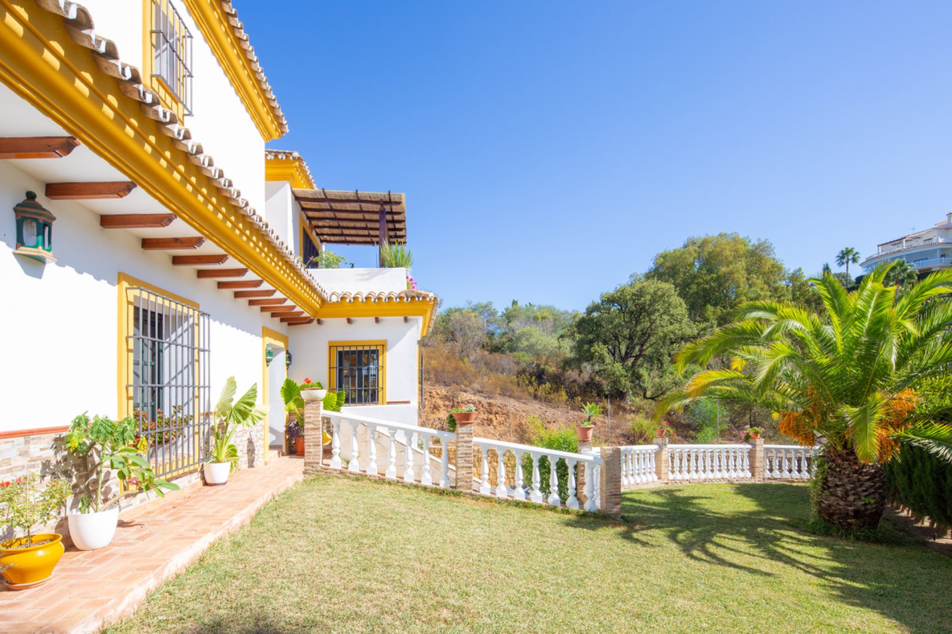 Resale - House - Detached Villa - Marbella - Elviria