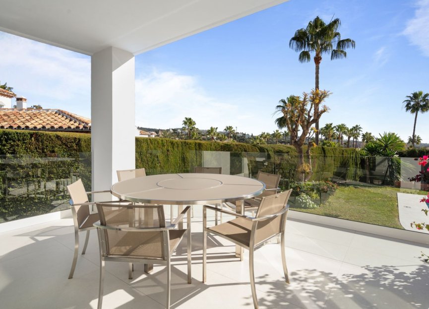 Resale - House - Detached Villa - Marbella - Elviria