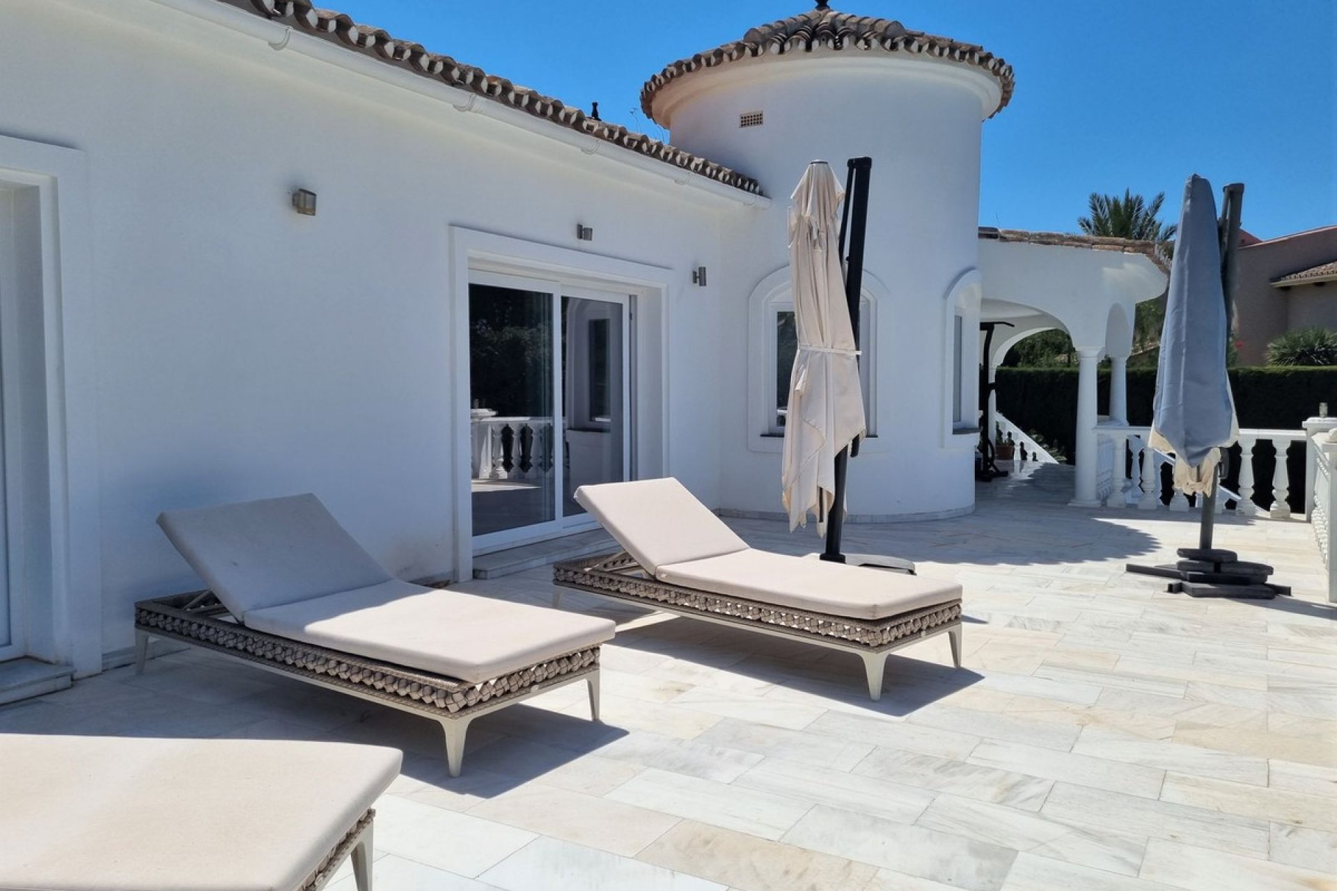 Resale - House - Detached Villa - Marbella - Elviria