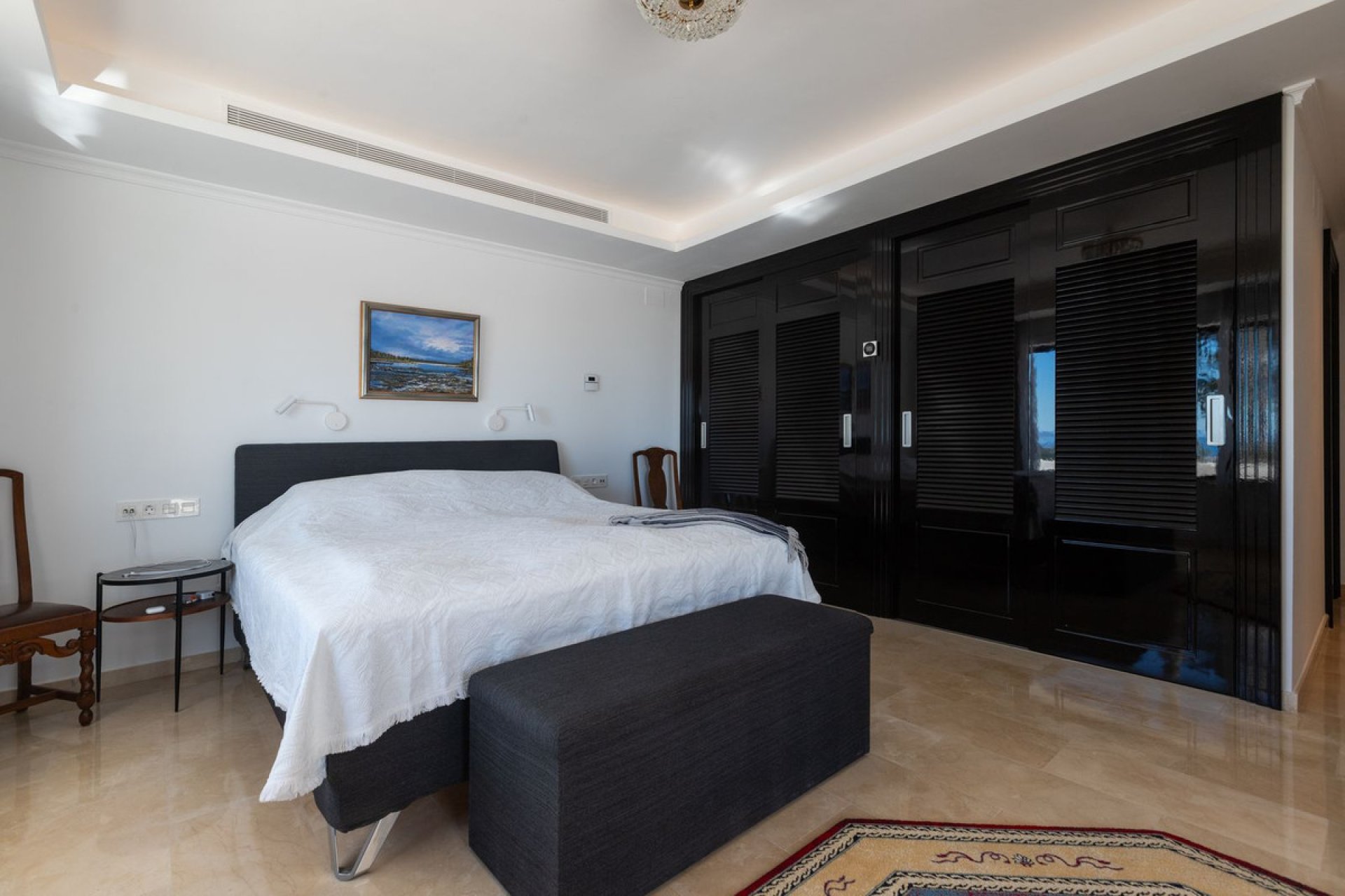 Resale - House - Detached Villa - Marbella - Elviria