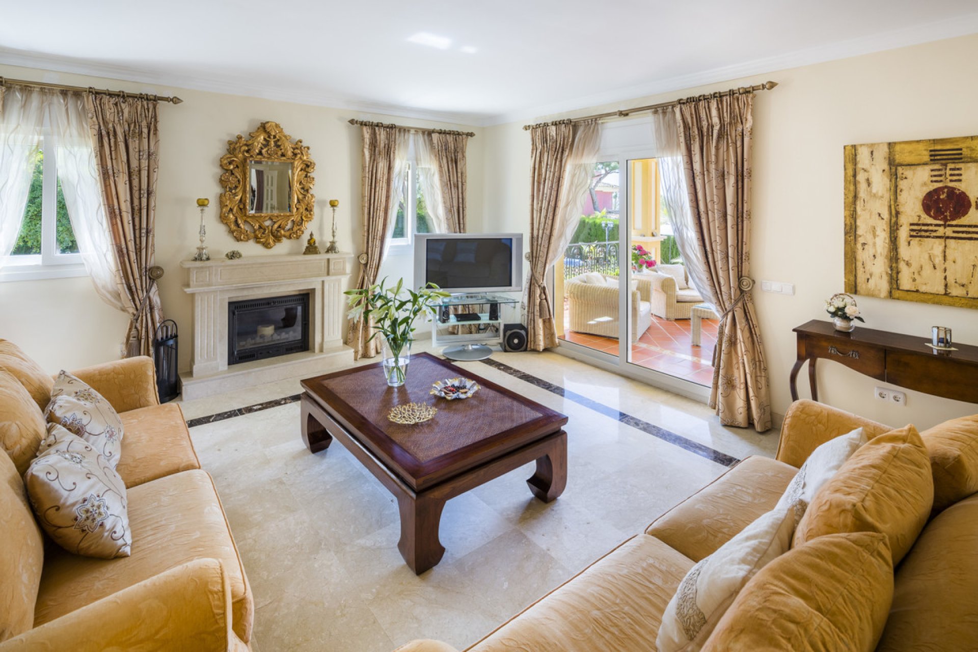 Resale - House - Detached Villa - Marbella - Elviria