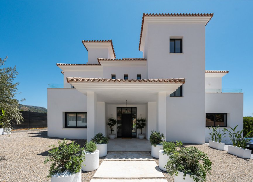 Resale - House - Detached Villa - Marbella - Elviria