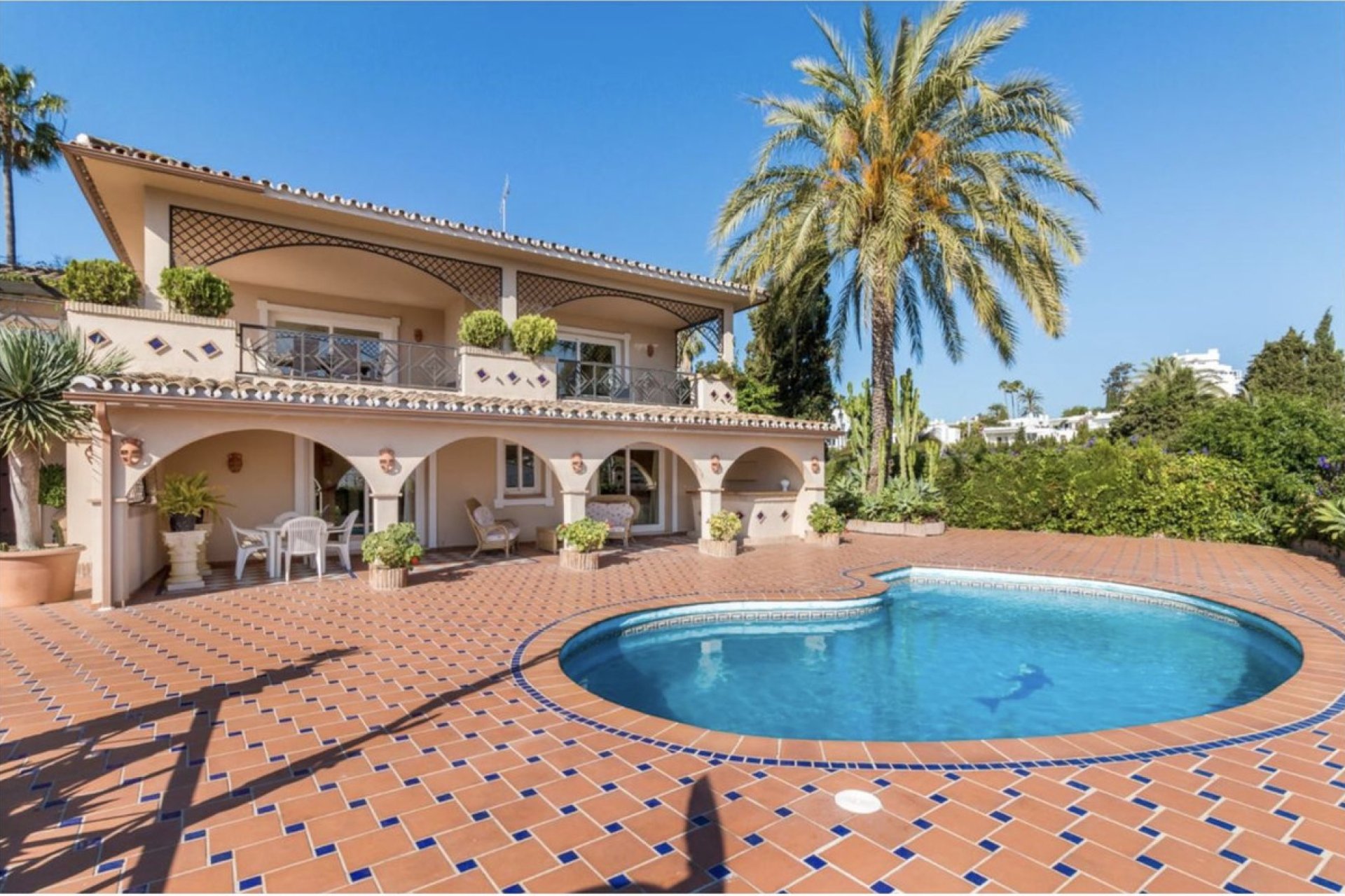 Resale - House - Detached Villa - Marbella - Guadalmina Alta