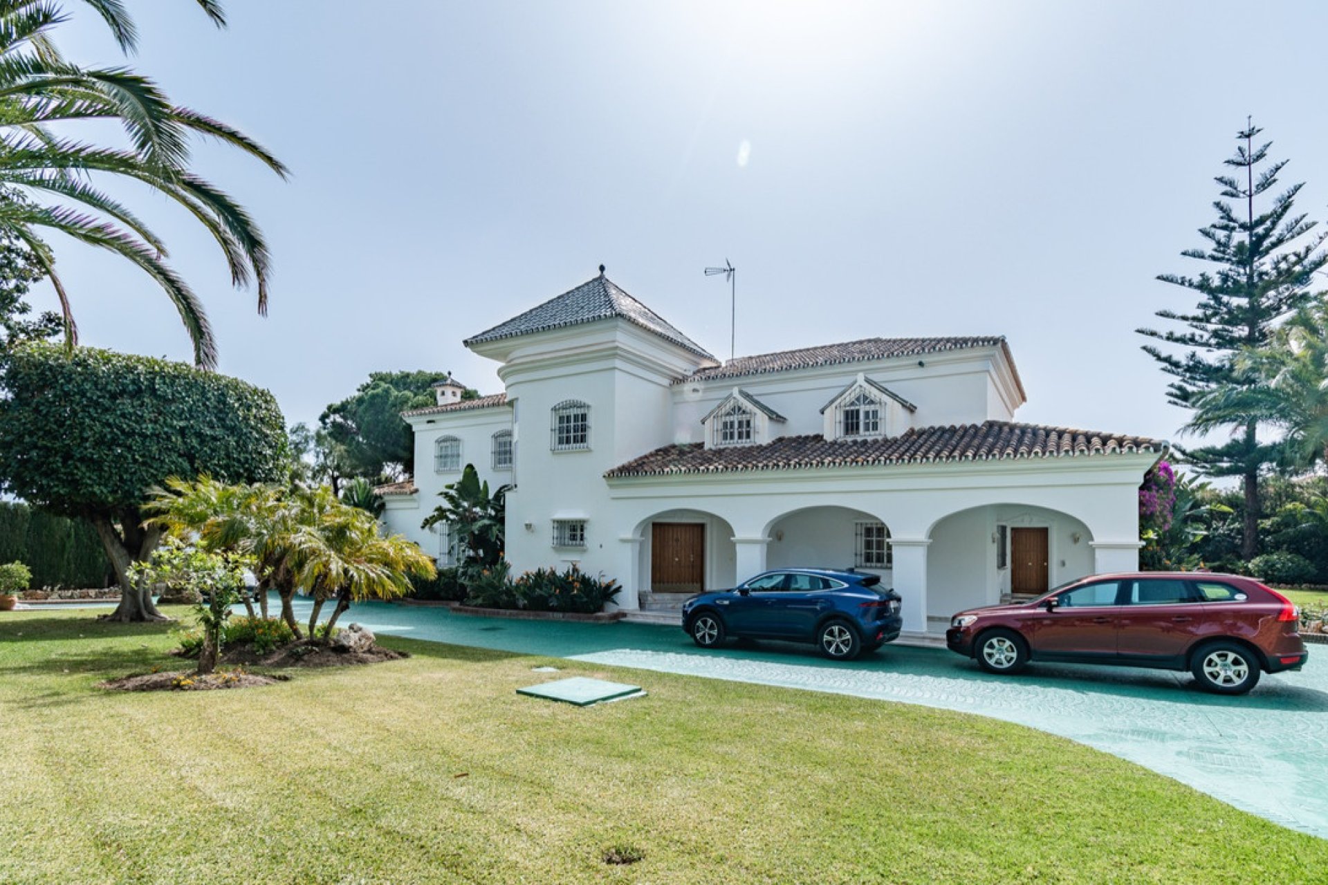 Resale - House - Detached Villa - Marbella - Guadalmina Alta