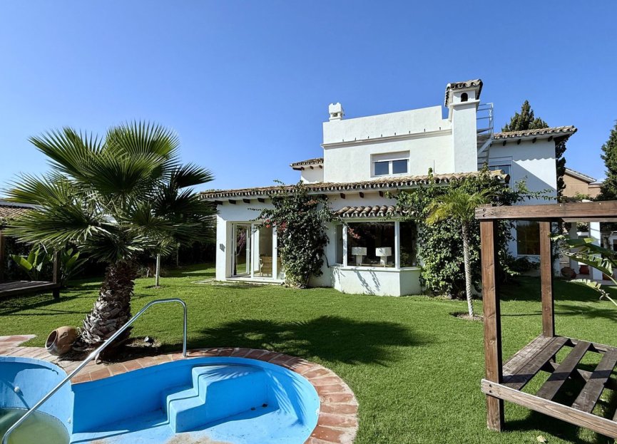 Resale - House - Detached Villa - Marbella - Guadalmina Alta