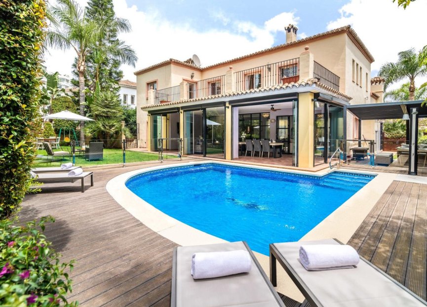 Resale - House - Detached Villa - Marbella - Guadalmina Alta