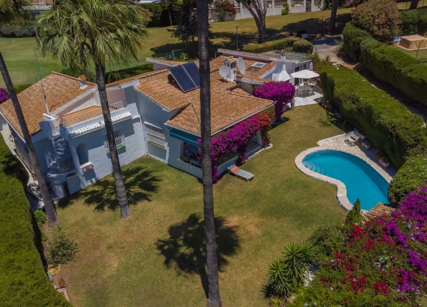 Resale - House - Detached Villa - Marbella - Guadalmina Alta