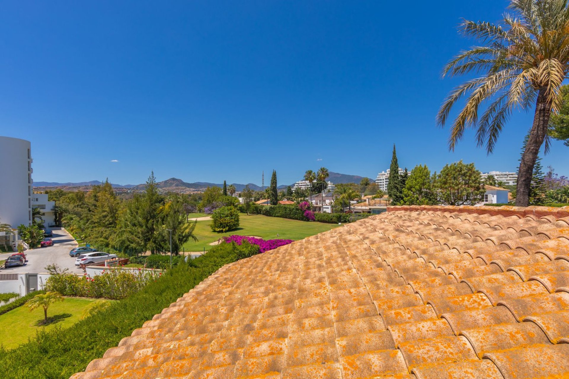 Resale - House - Detached Villa - Marbella - Guadalmina Alta