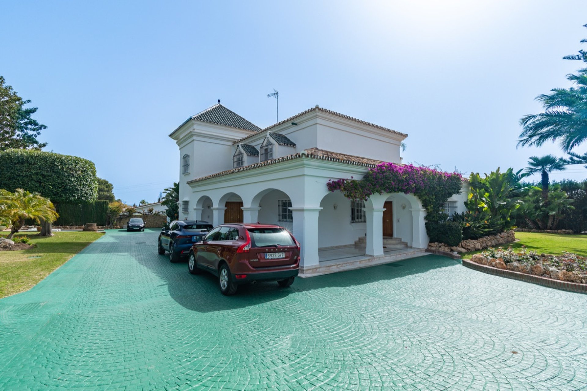 Resale - House - Detached Villa - Marbella - Guadalmina Alta