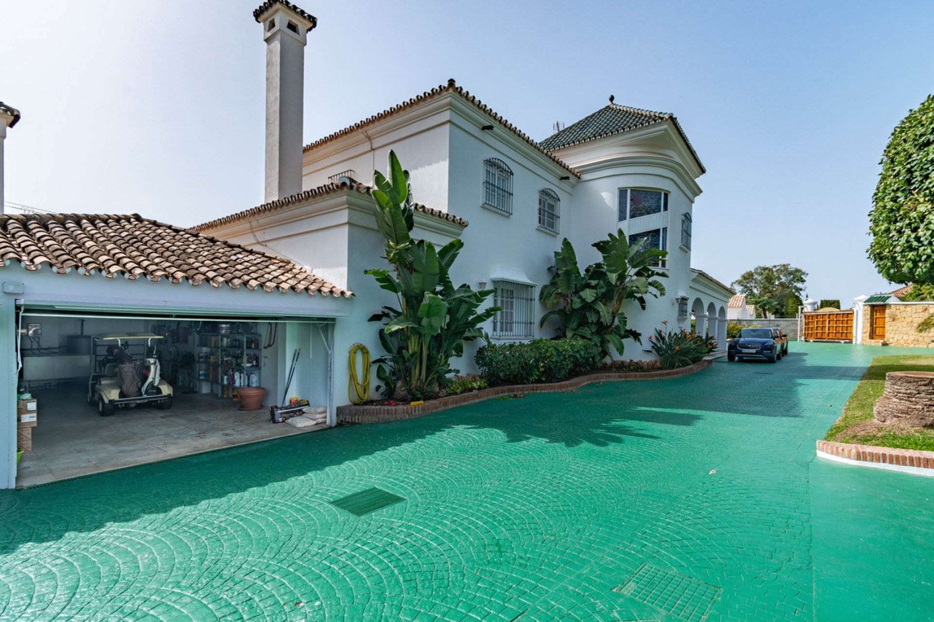 Resale - House - Detached Villa - Marbella - Guadalmina Alta