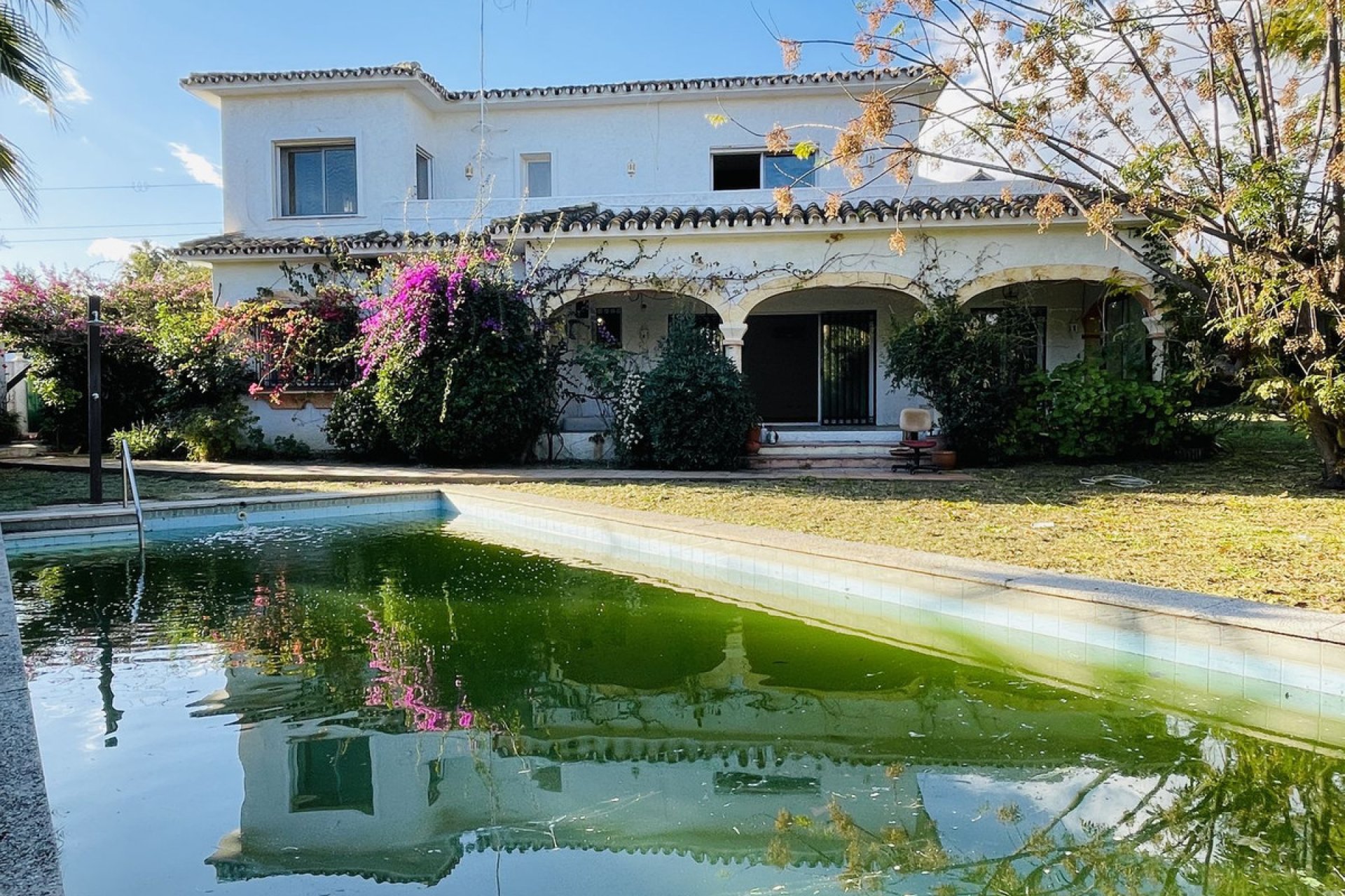 Resale - House - Detached Villa - Marbella - Guadalmina Alta