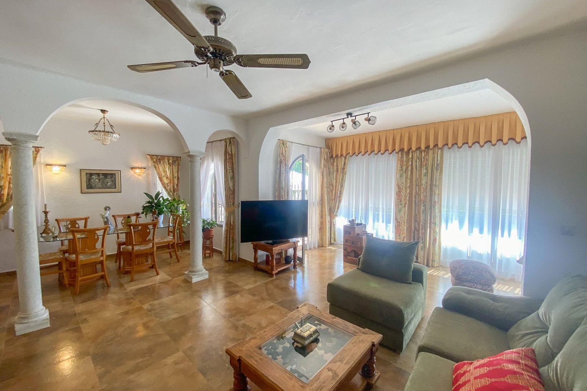 Resale - House - Detached Villa - Marbella - Guadalmina Alta