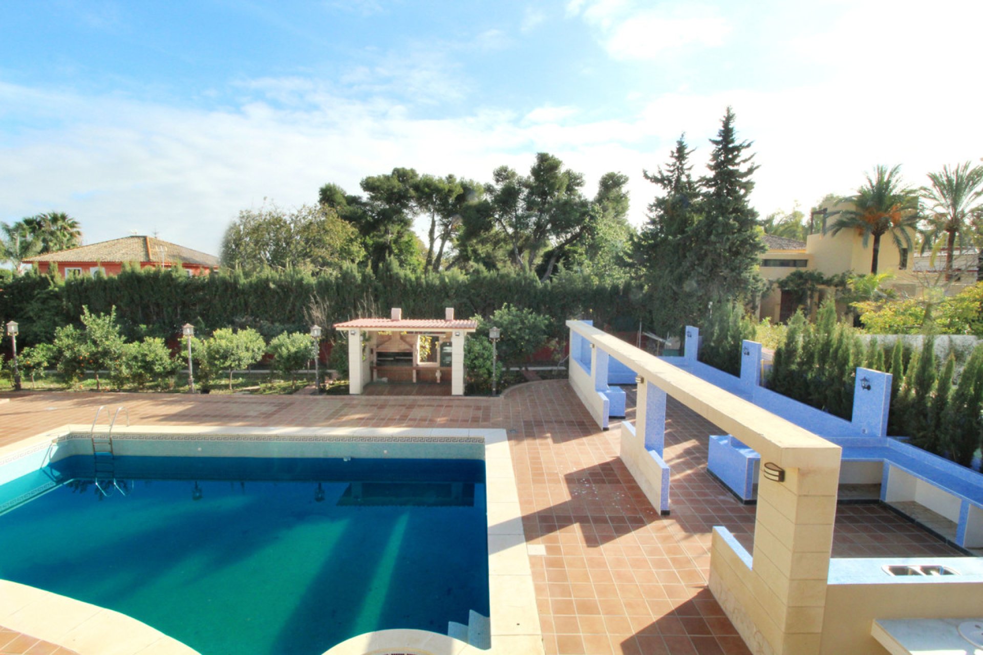 Resale - House - Detached Villa - Marbella - Guadalmina Baja