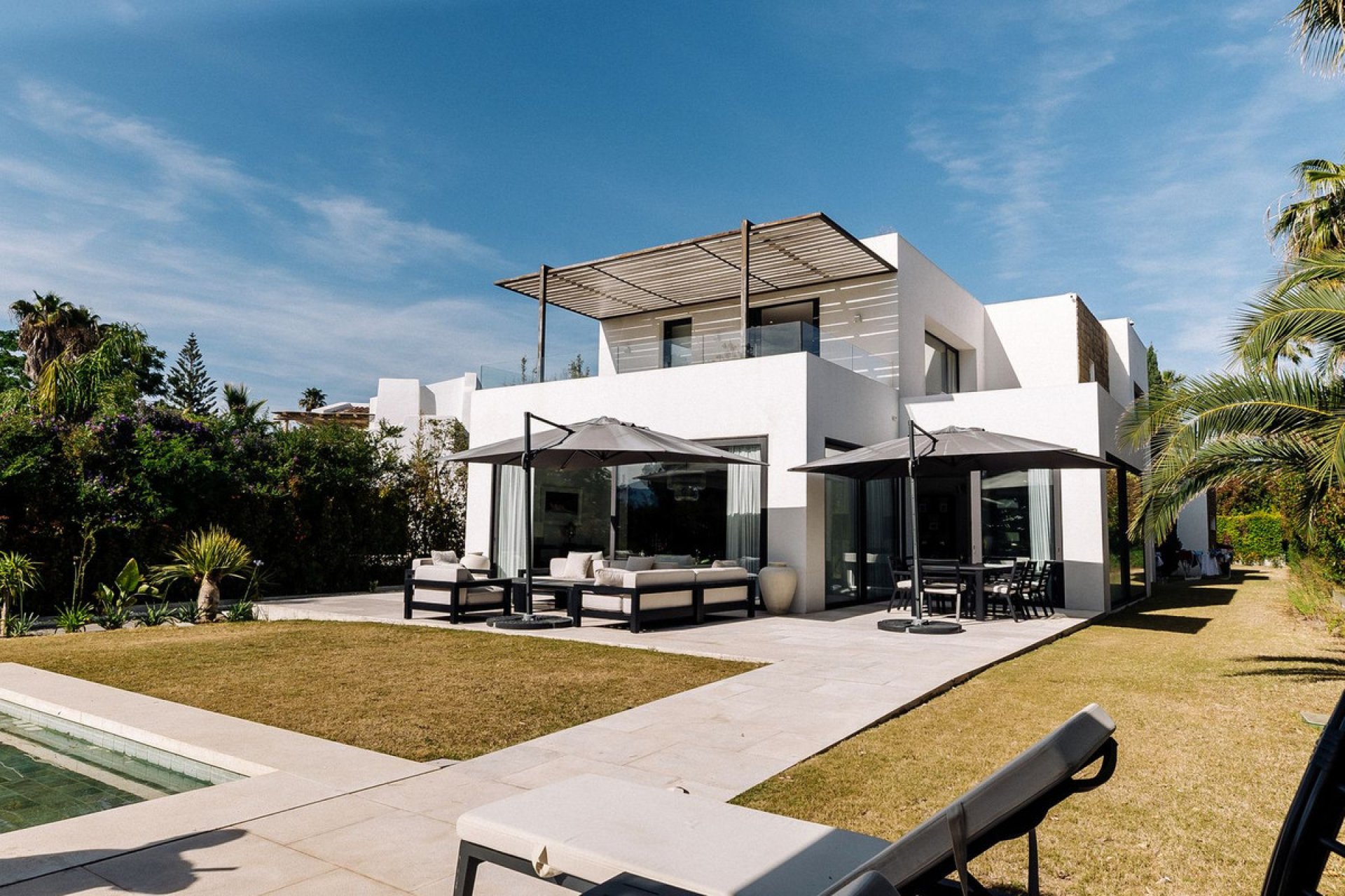 Resale - House - Detached Villa - Marbella - Guadalmina Baja