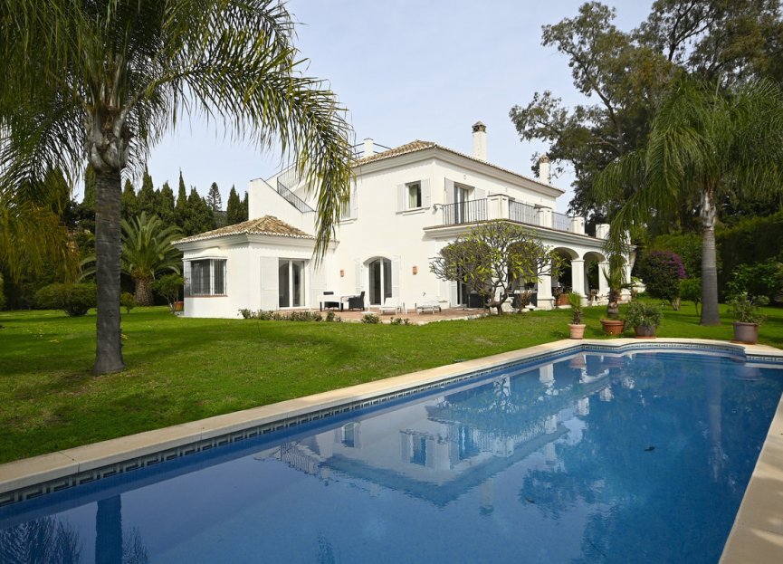 Resale - House - Detached Villa - Marbella - Guadalmina Baja