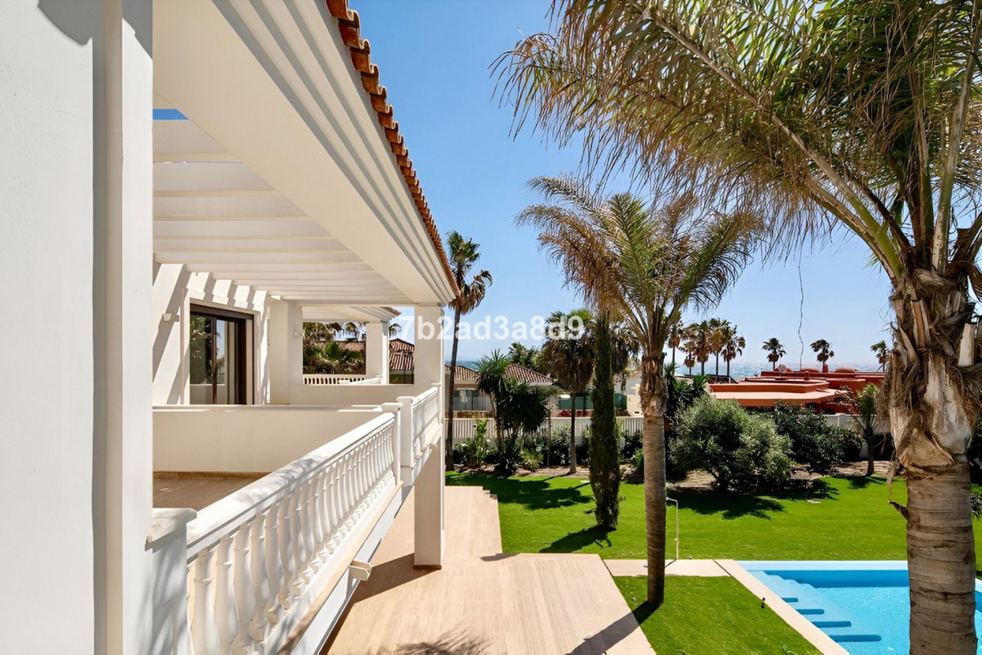 Resale - House - Detached Villa - Marbella - Guadalmina Baja