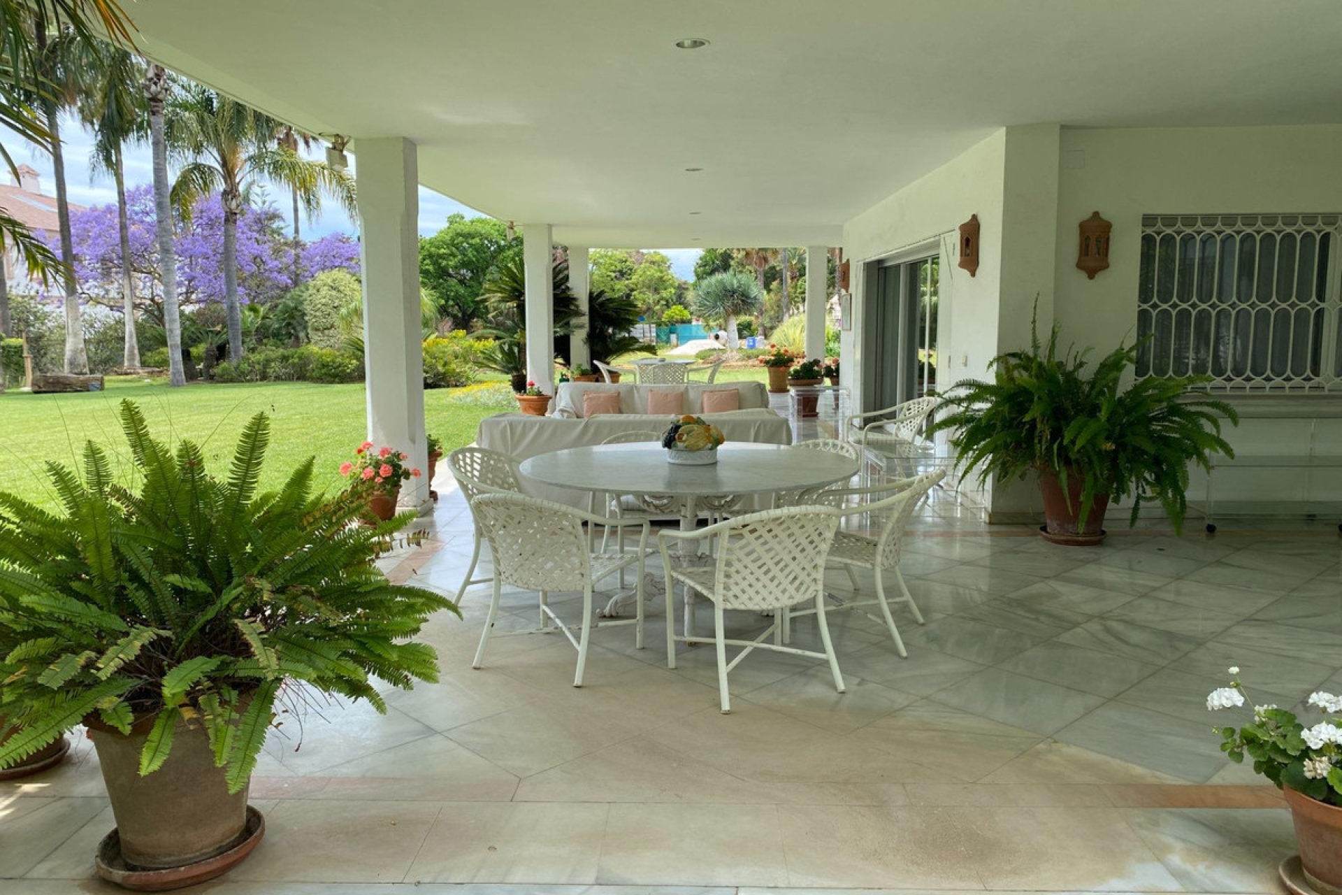 Resale - House - Detached Villa - Marbella - Guadalmina Baja