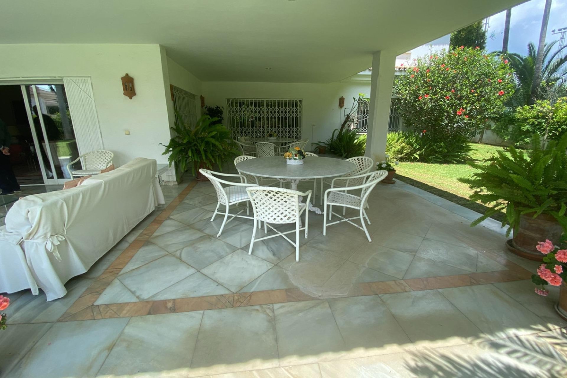 Resale - House - Detached Villa - Marbella - Guadalmina Baja