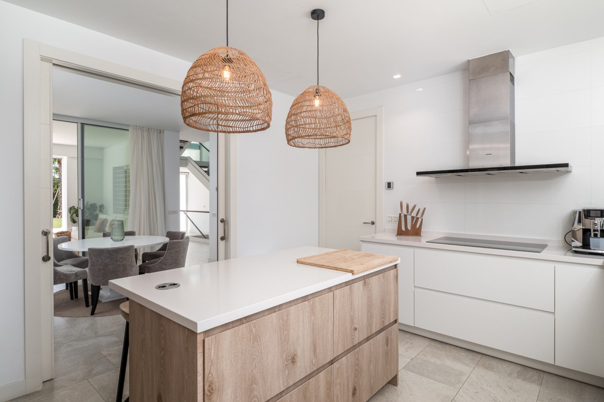 Resale - House - Detached Villa - Marbella - Guadalmina Baja