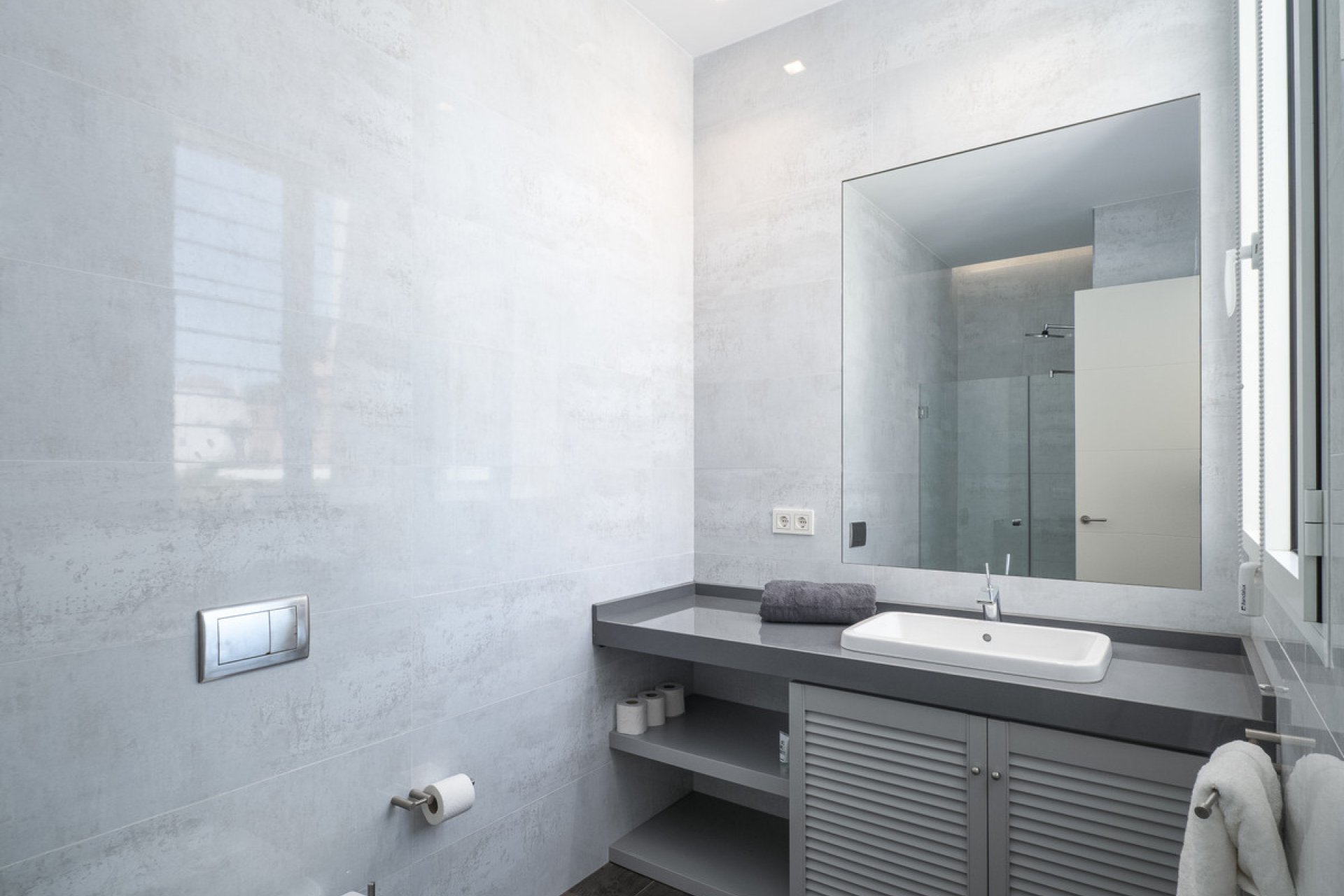 Resale - House - Detached Villa - Marbella - Guadalmina Baja