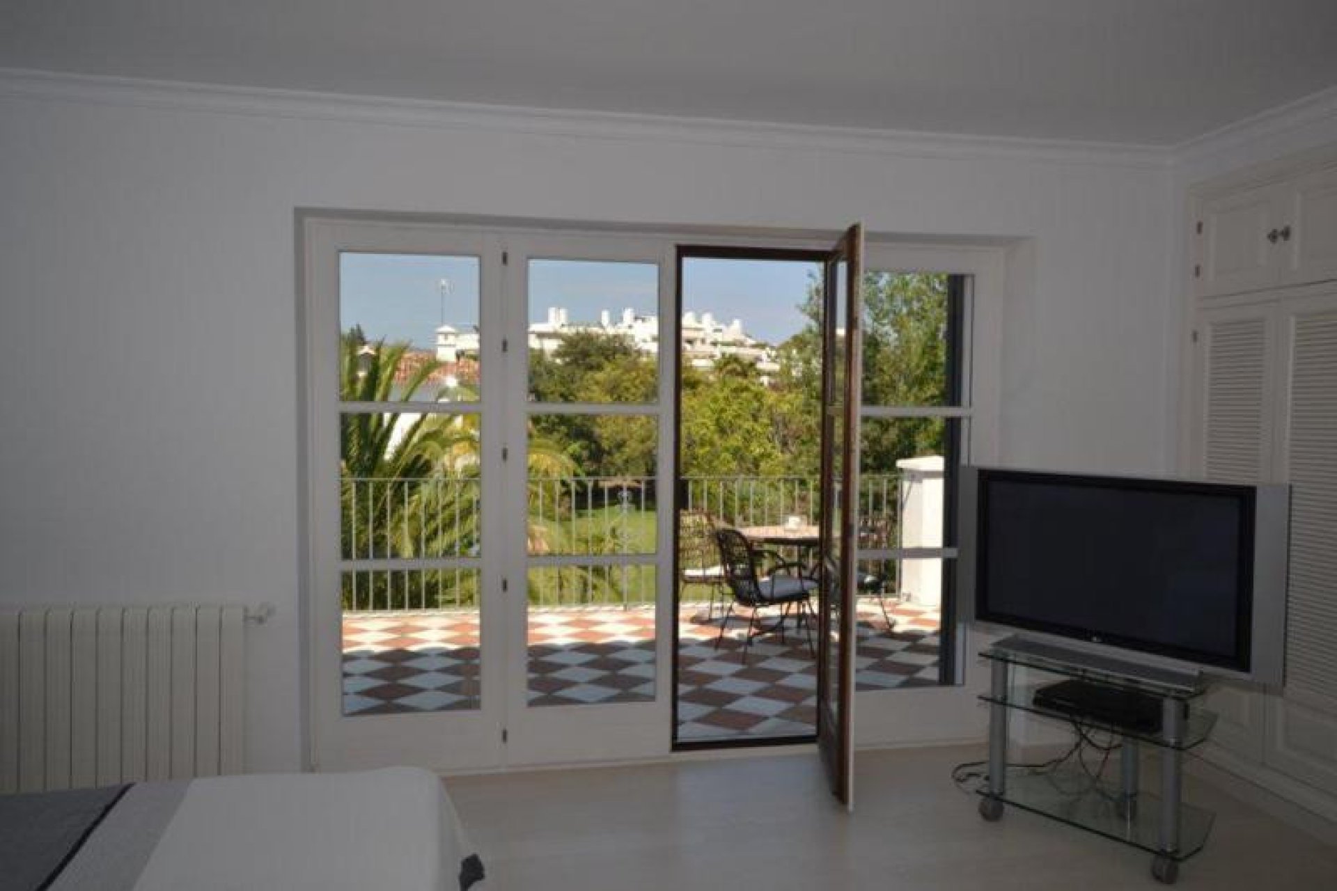 Resale - House - Detached Villa - Marbella - Guadalmina Baja