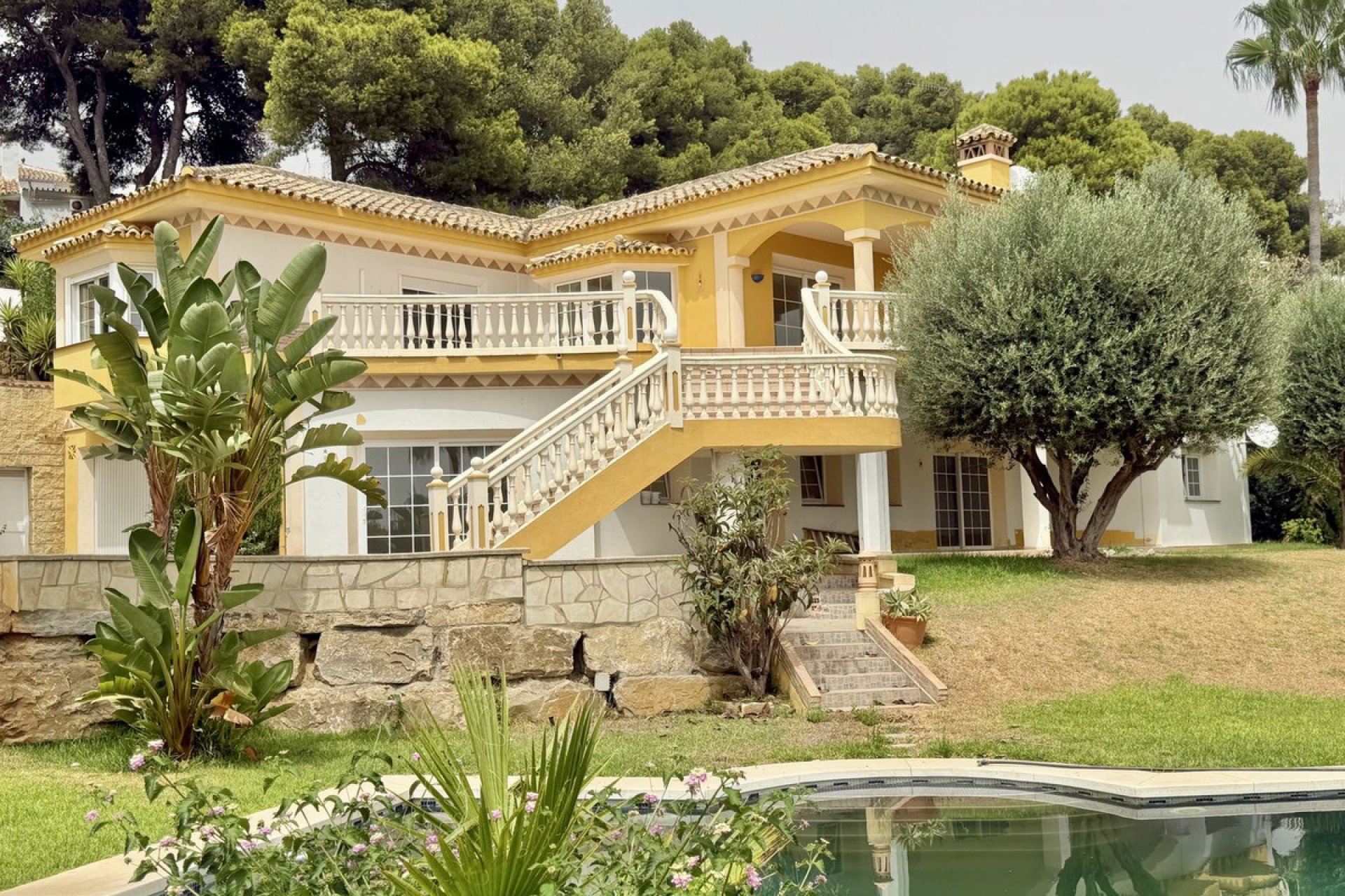 Resale - House - Detached Villa - Marbella - Hacienda Las Chapas