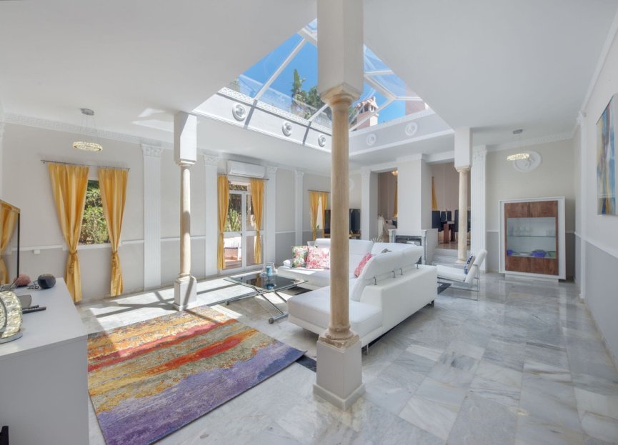 Resale - House - Detached Villa - Marbella - Hacienda Las Chapas