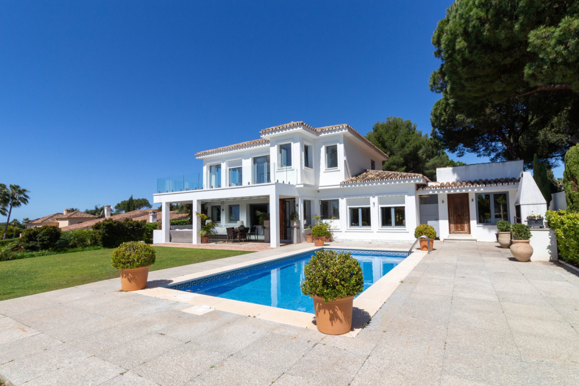 Resale - House - Detached Villa - Marbella - Hacienda Las Chapas