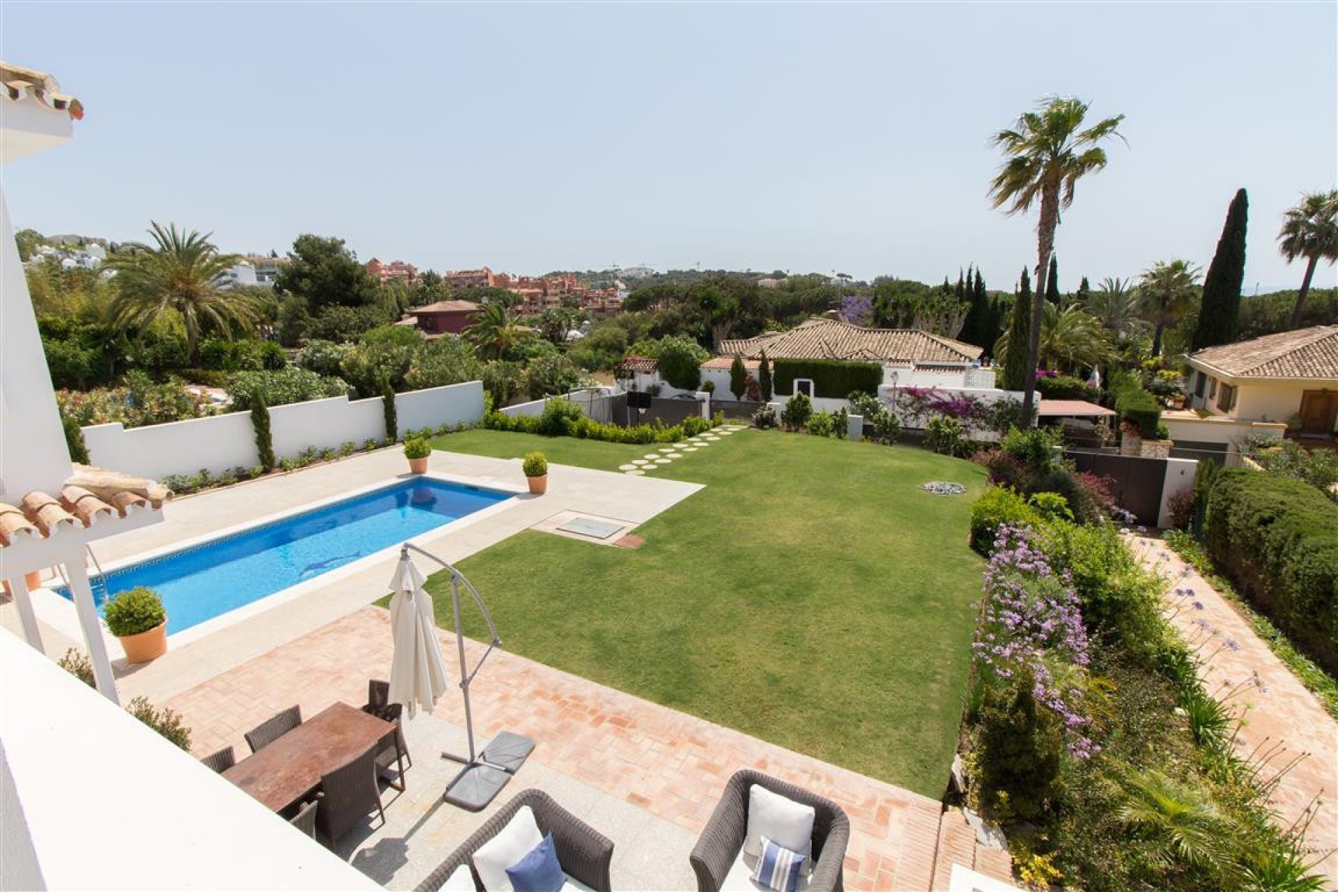 Resale - House - Detached Villa - Marbella - Hacienda Las Chapas