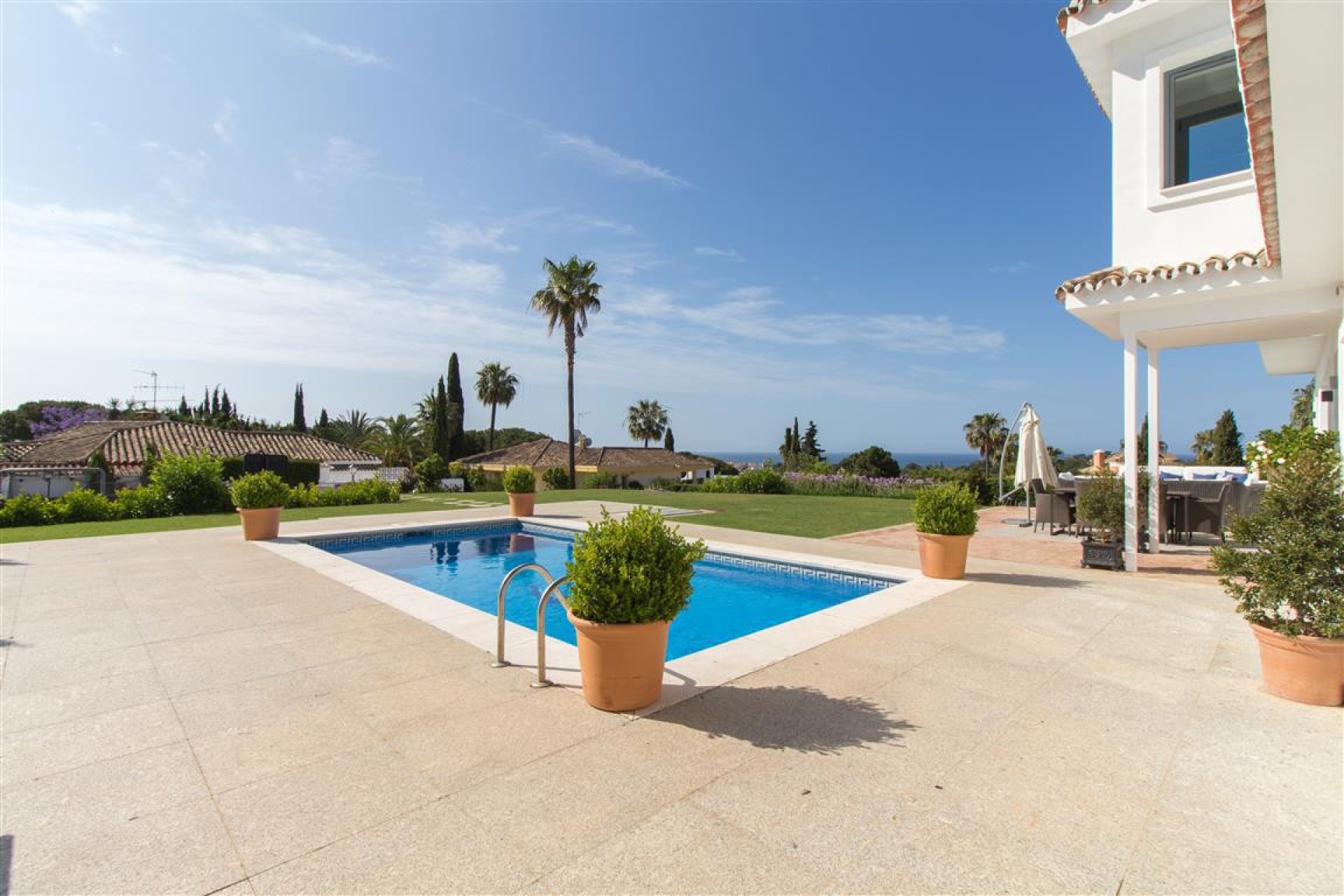 Resale - House - Detached Villa - Marbella - Hacienda Las Chapas