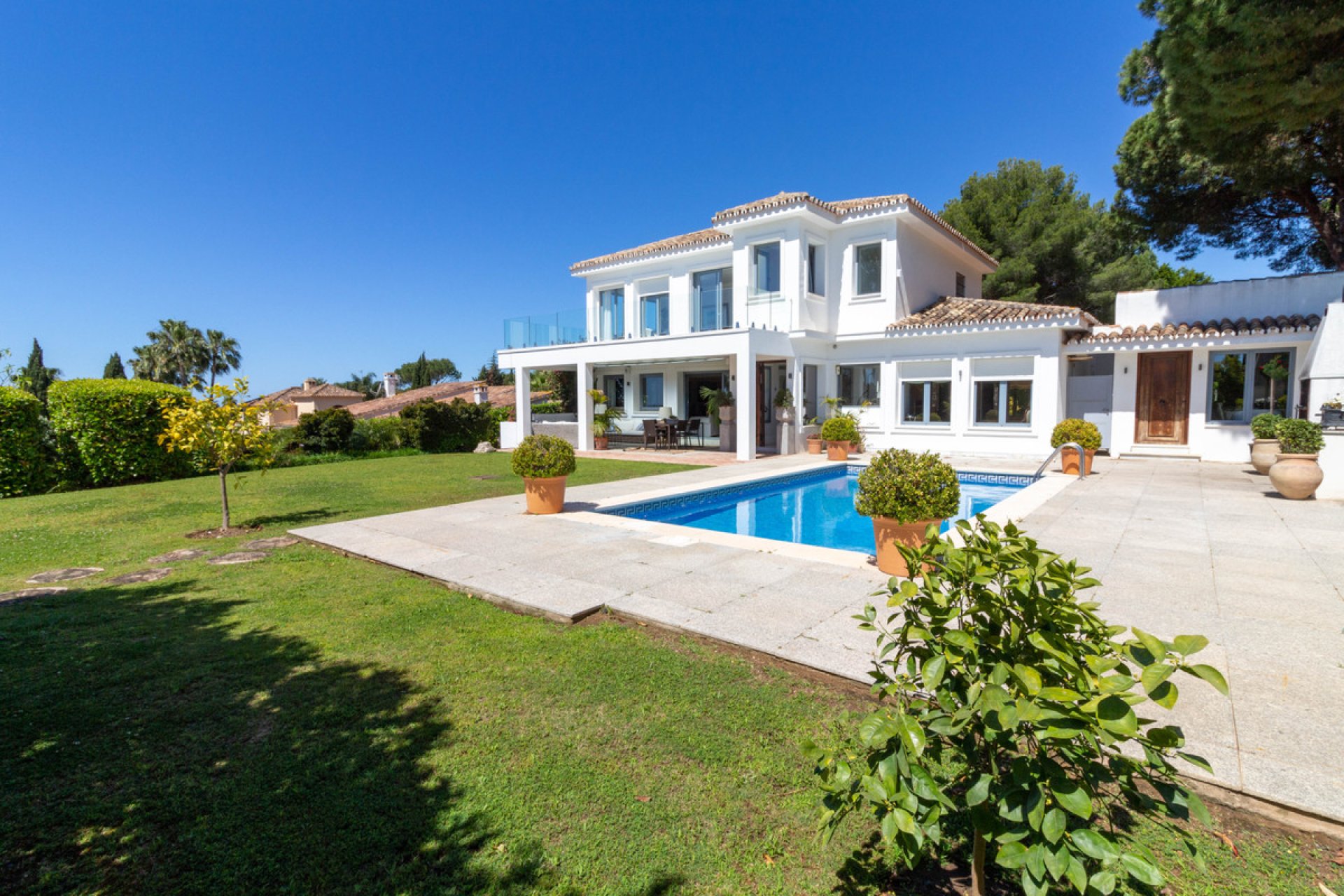 Resale - House - Detached Villa - Marbella - Hacienda Las Chapas