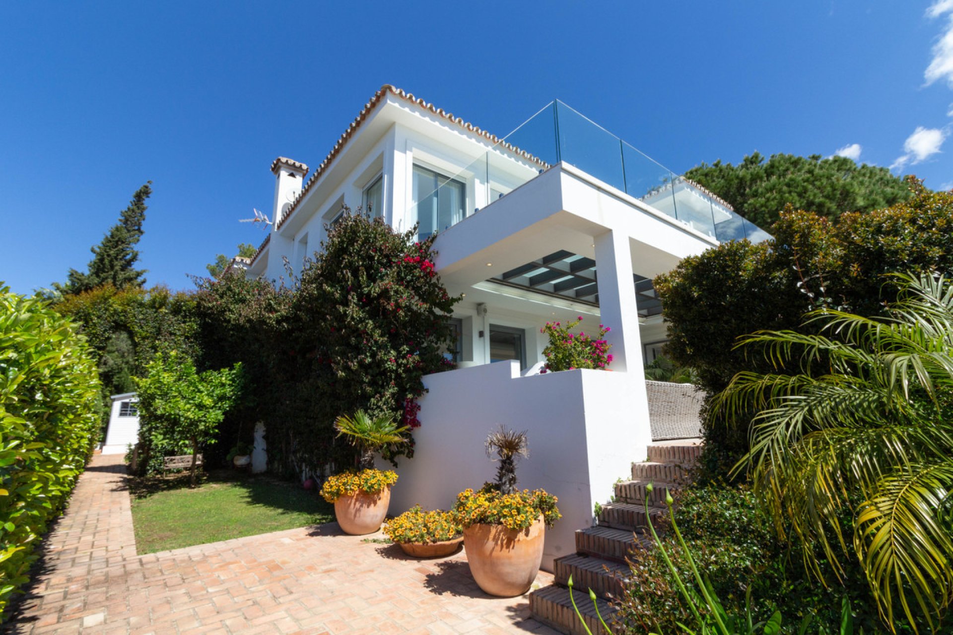 Resale - House - Detached Villa - Marbella - Hacienda Las Chapas