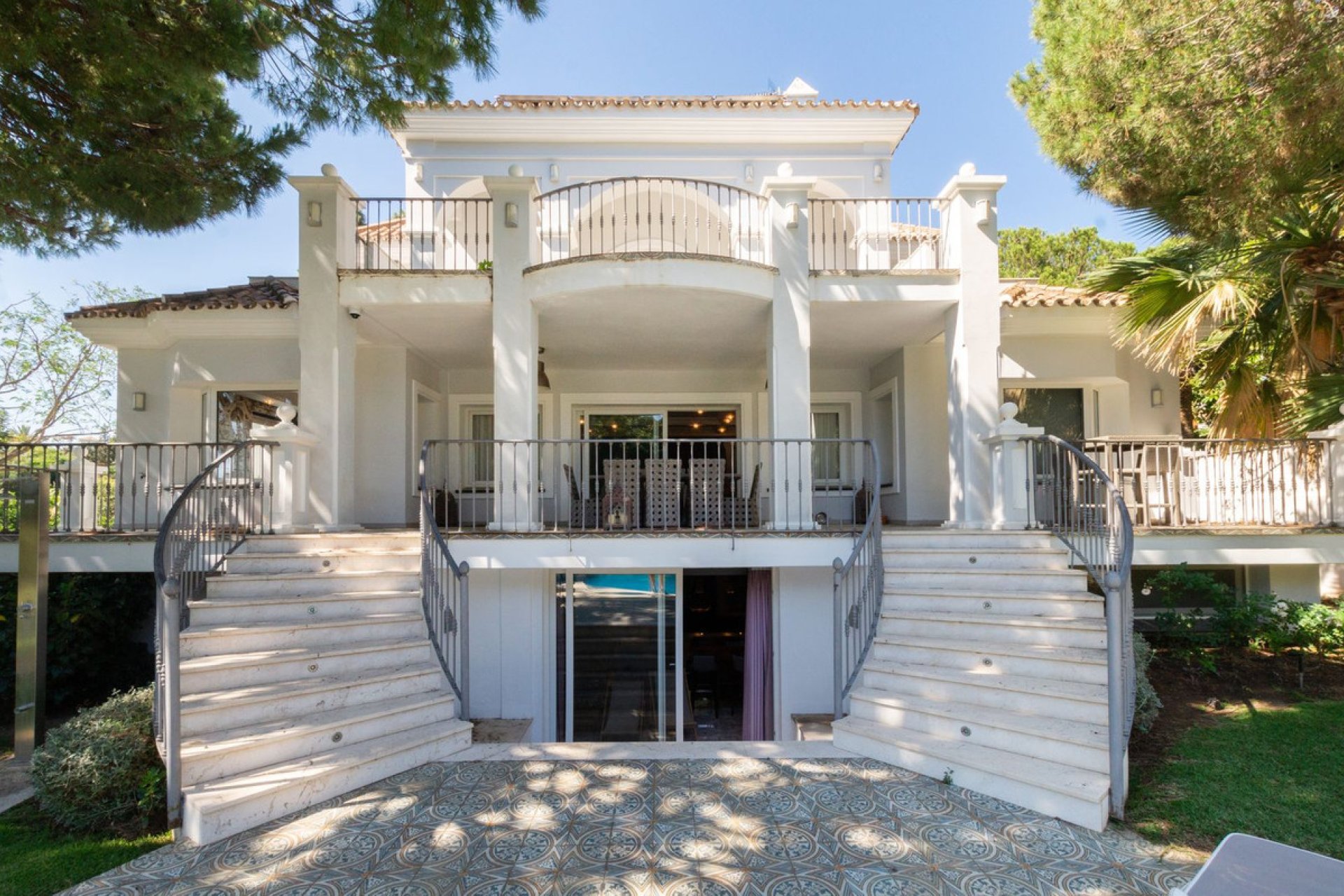 Resale - House - Detached Villa - Marbella - Hacienda Las Chapas