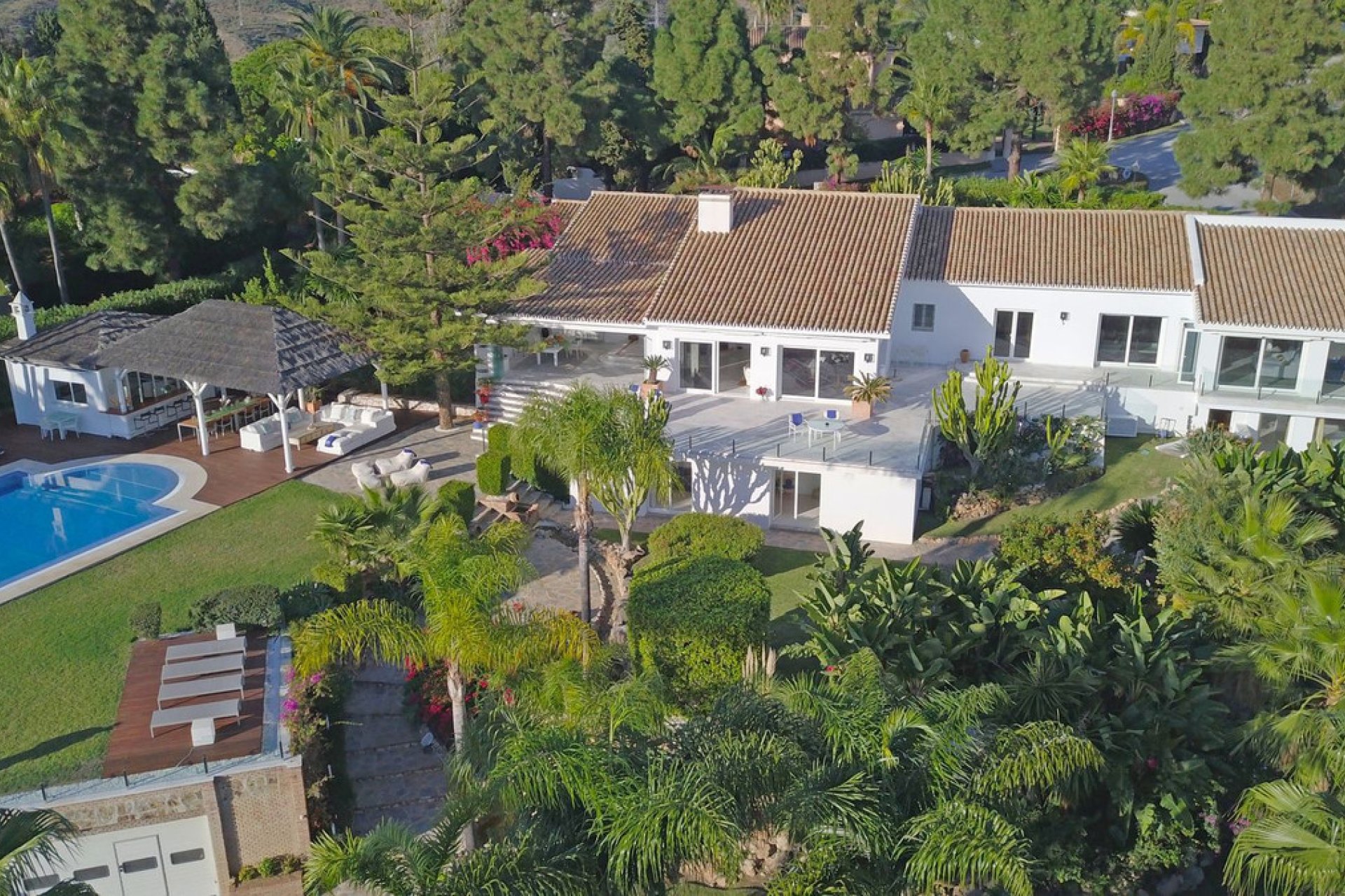 Resale - House - Detached Villa - Marbella - Hacienda Las Chapas