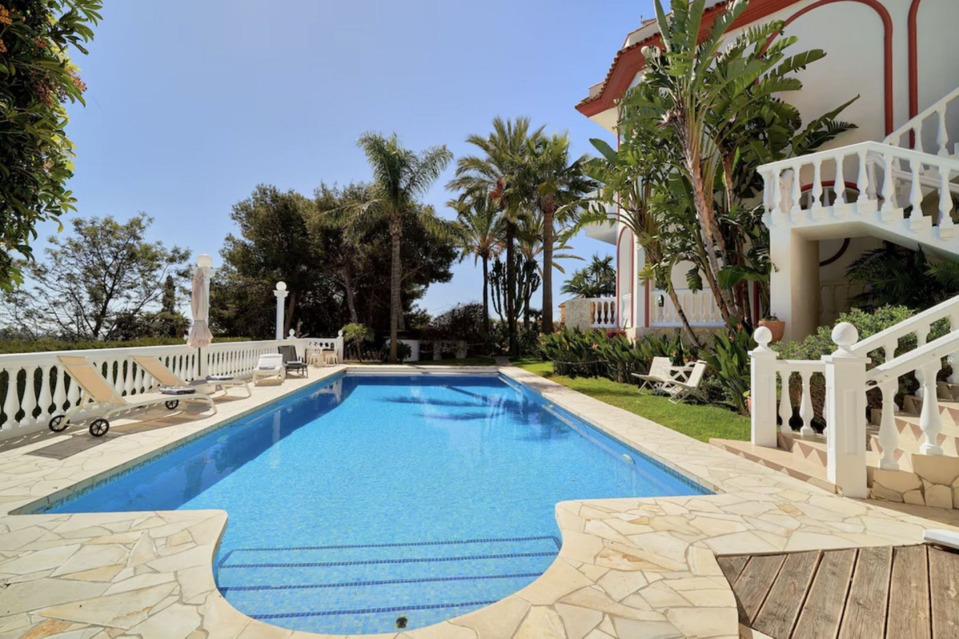 Resale - House - Detached Villa - Marbella - Hacienda Las Chapas