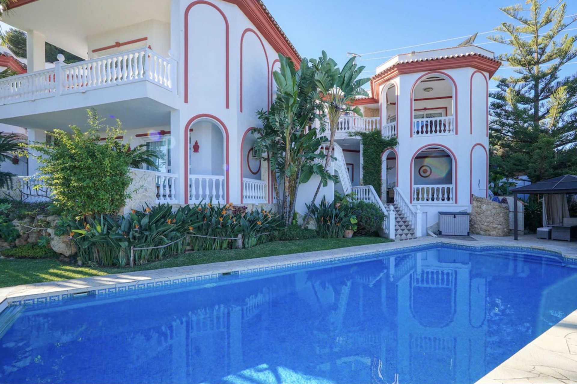 Resale - House - Detached Villa - Marbella - Hacienda Las Chapas